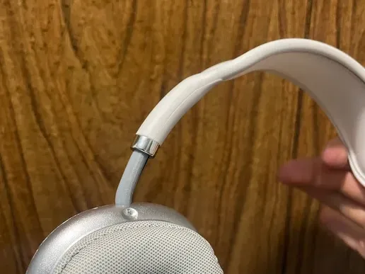 Kit for repairing chinoname headphones