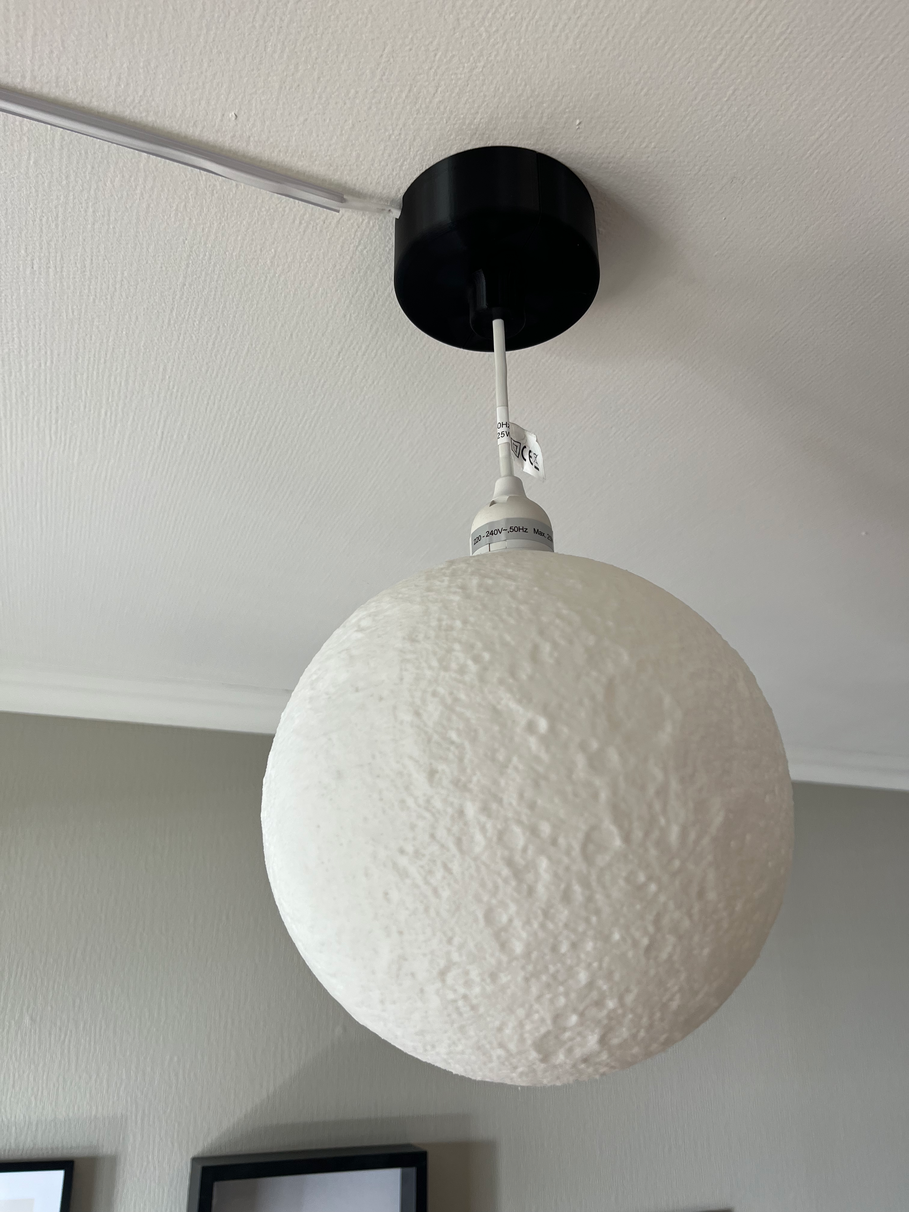 Miniatura 4 do modelo 3D Split-Mount Ceiling Lamp Cover - E27 Socket