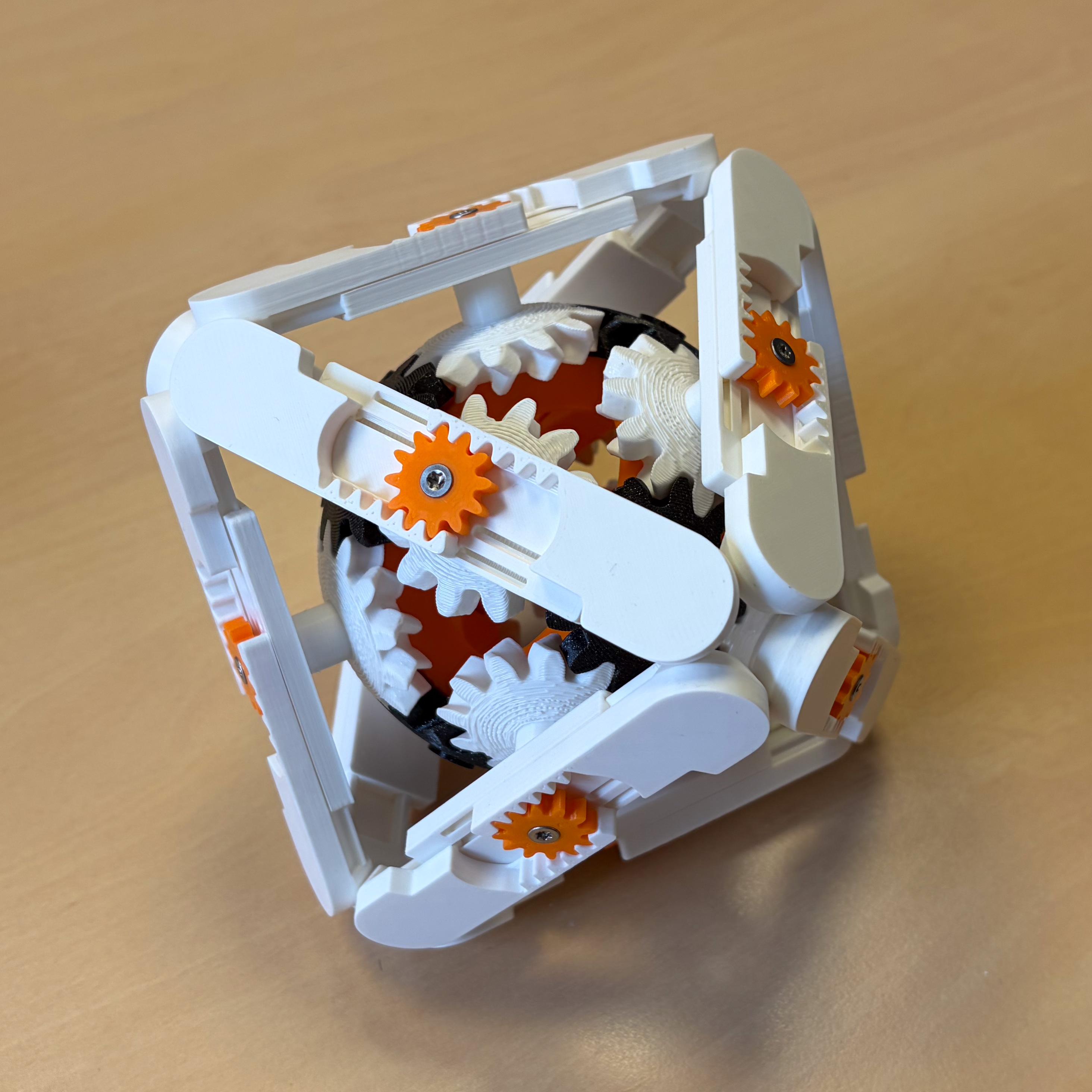 Transforming cube/octahedron geared mechanism