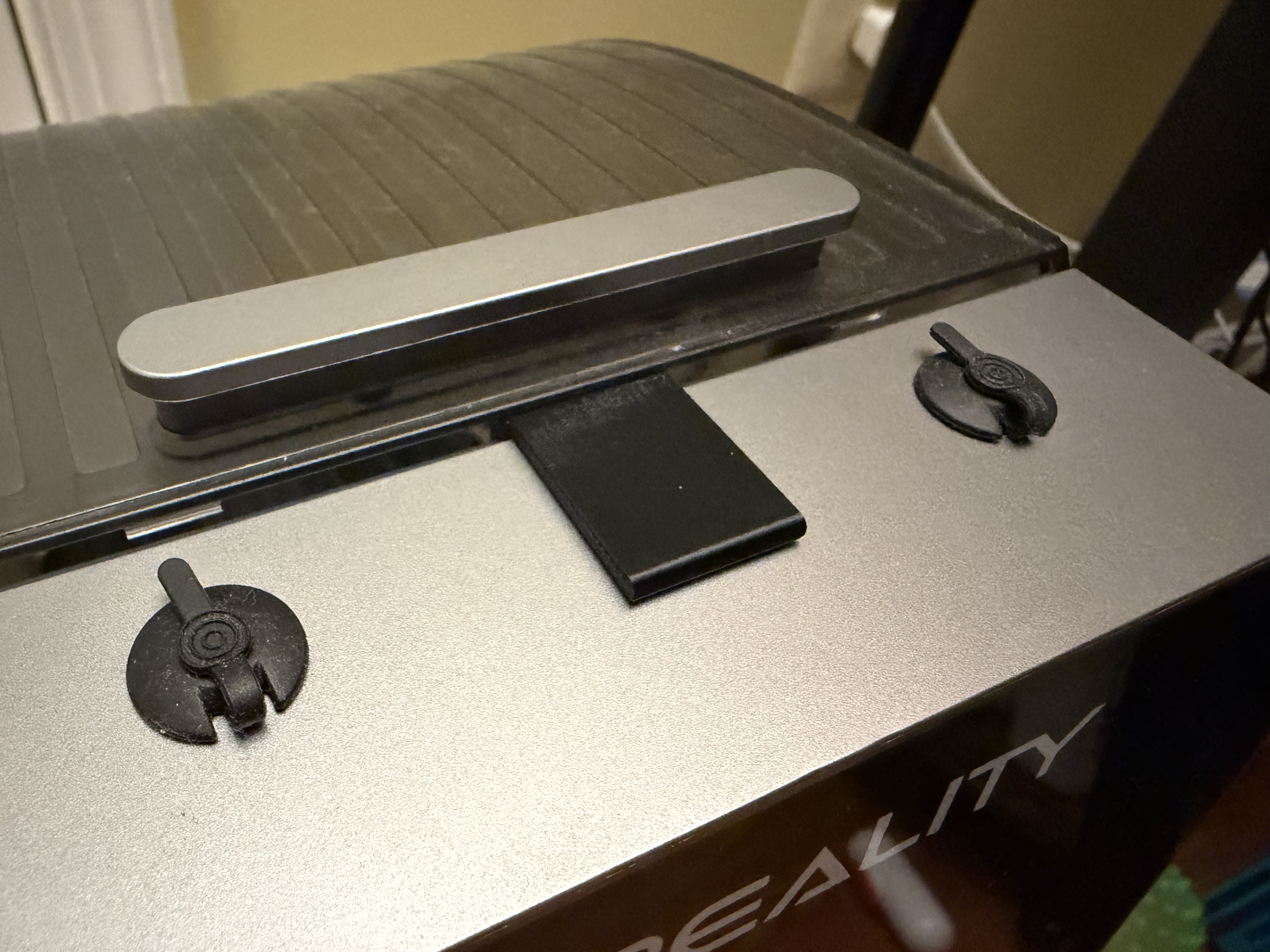 Space Pi Secure Vent Clip 3D model thumbnail