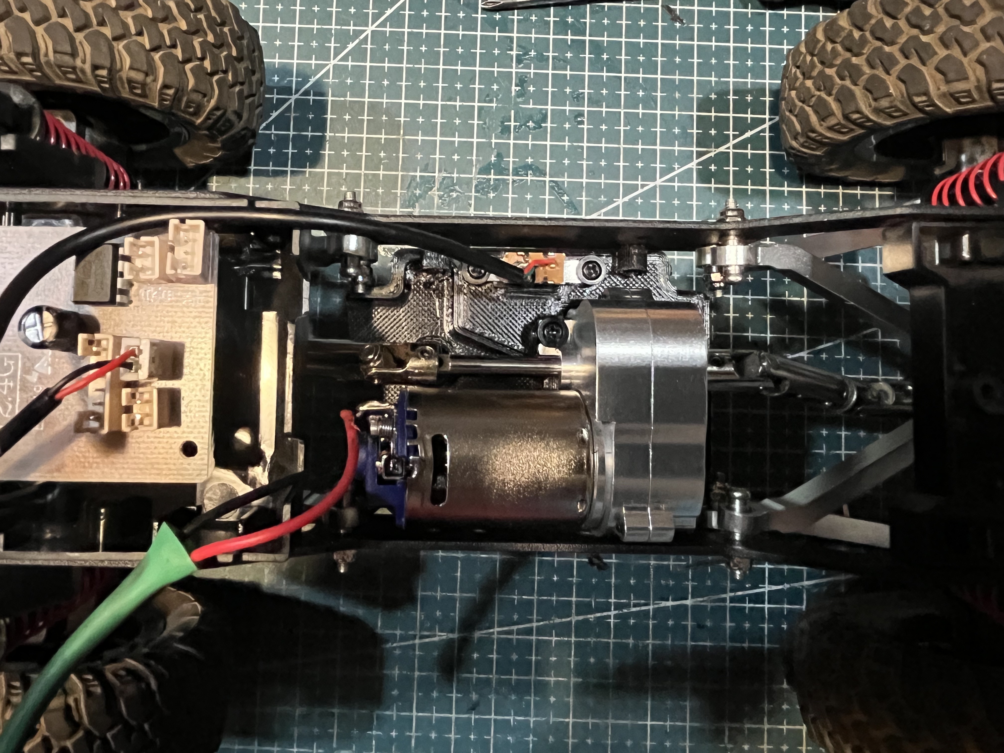 MN98 Motor support for 370 motor
