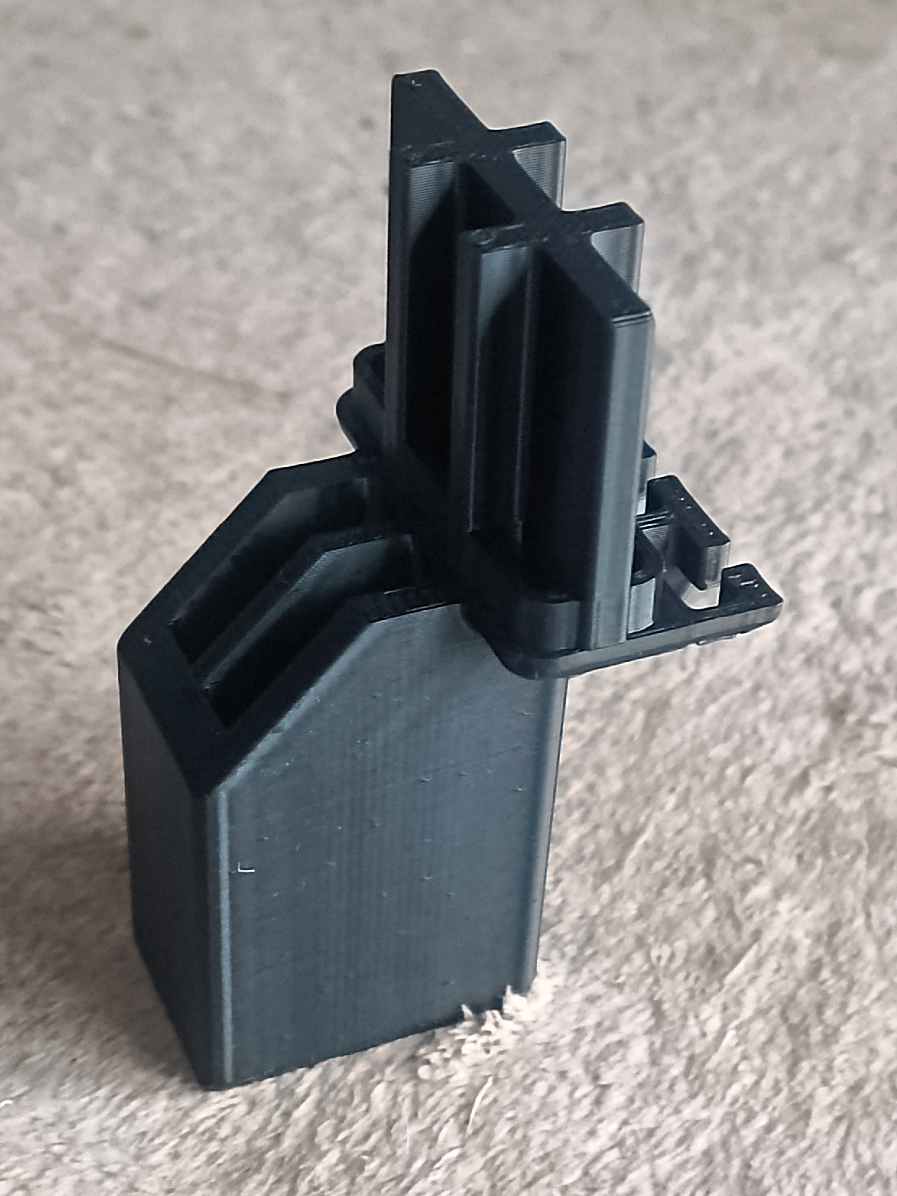 Holden Commodore Omega Tonneau Cover Clip