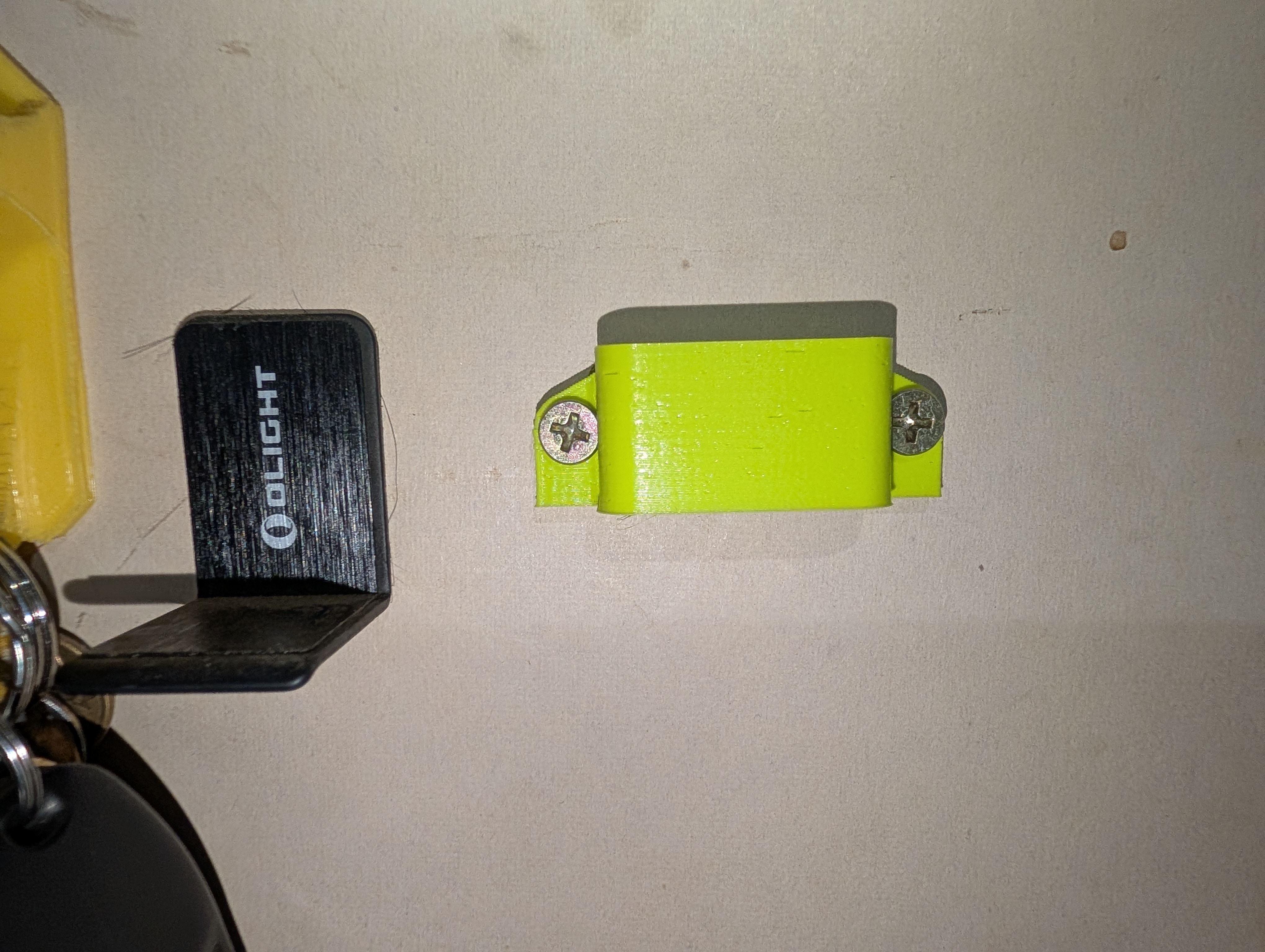 Olight Seeker 4 pro holster wall mount