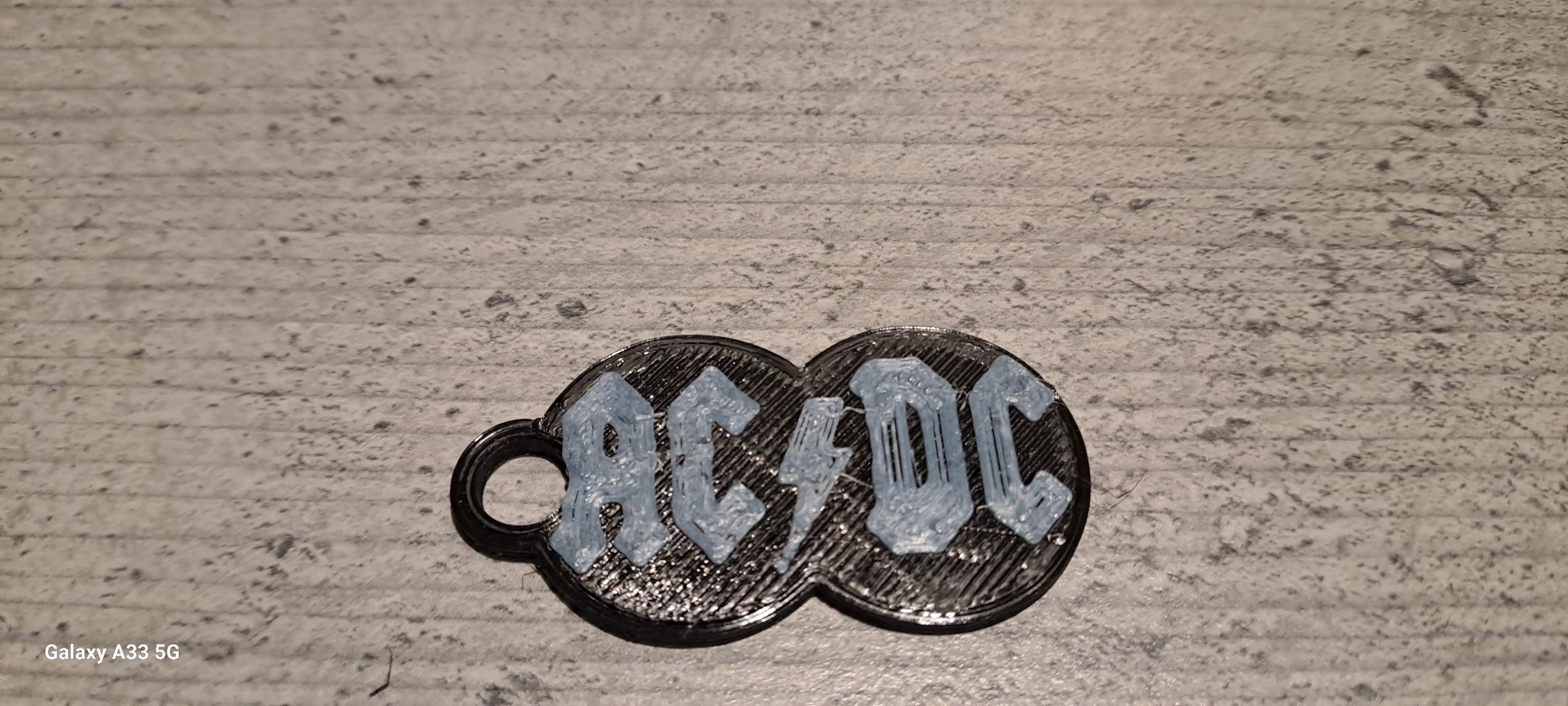 AC/DC BEVÁSÁRLÓKOCSIR JEGY