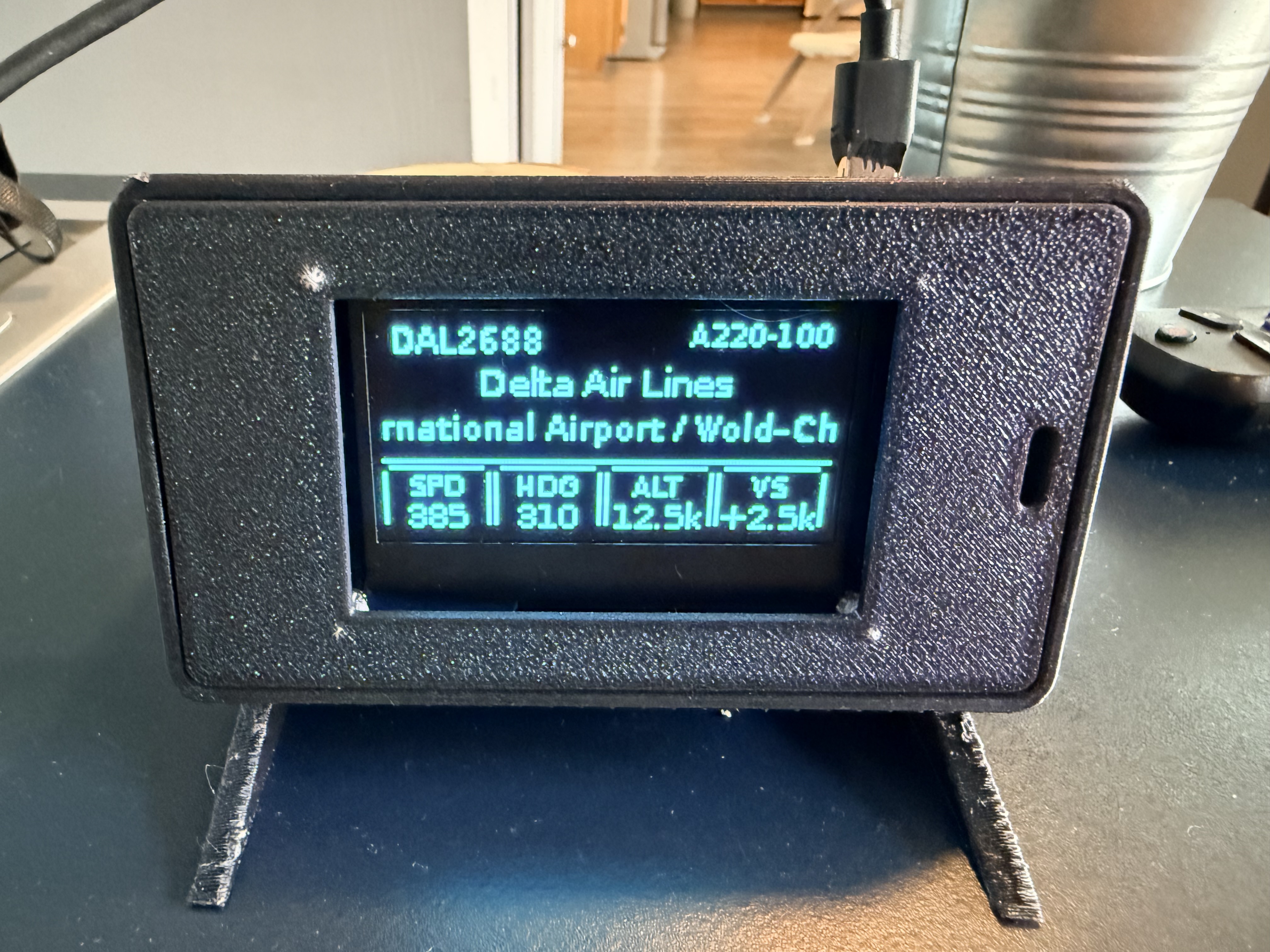 FlightTrackr Raspberry Pi with OLED Screen Case Pi 1B+ / 2B / 2B+ / 3B / 3B+ 3D model