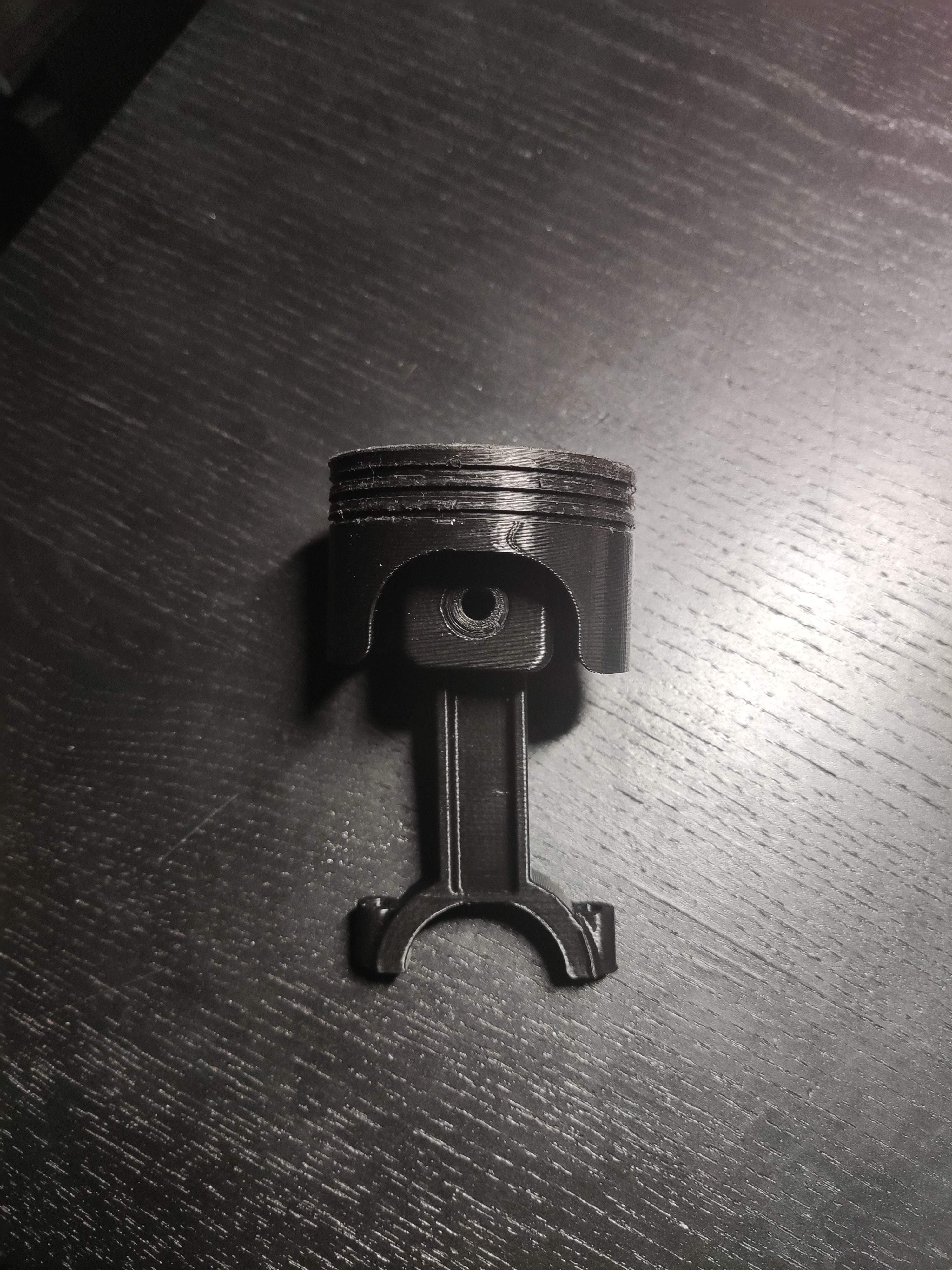 Engine piston decoration
