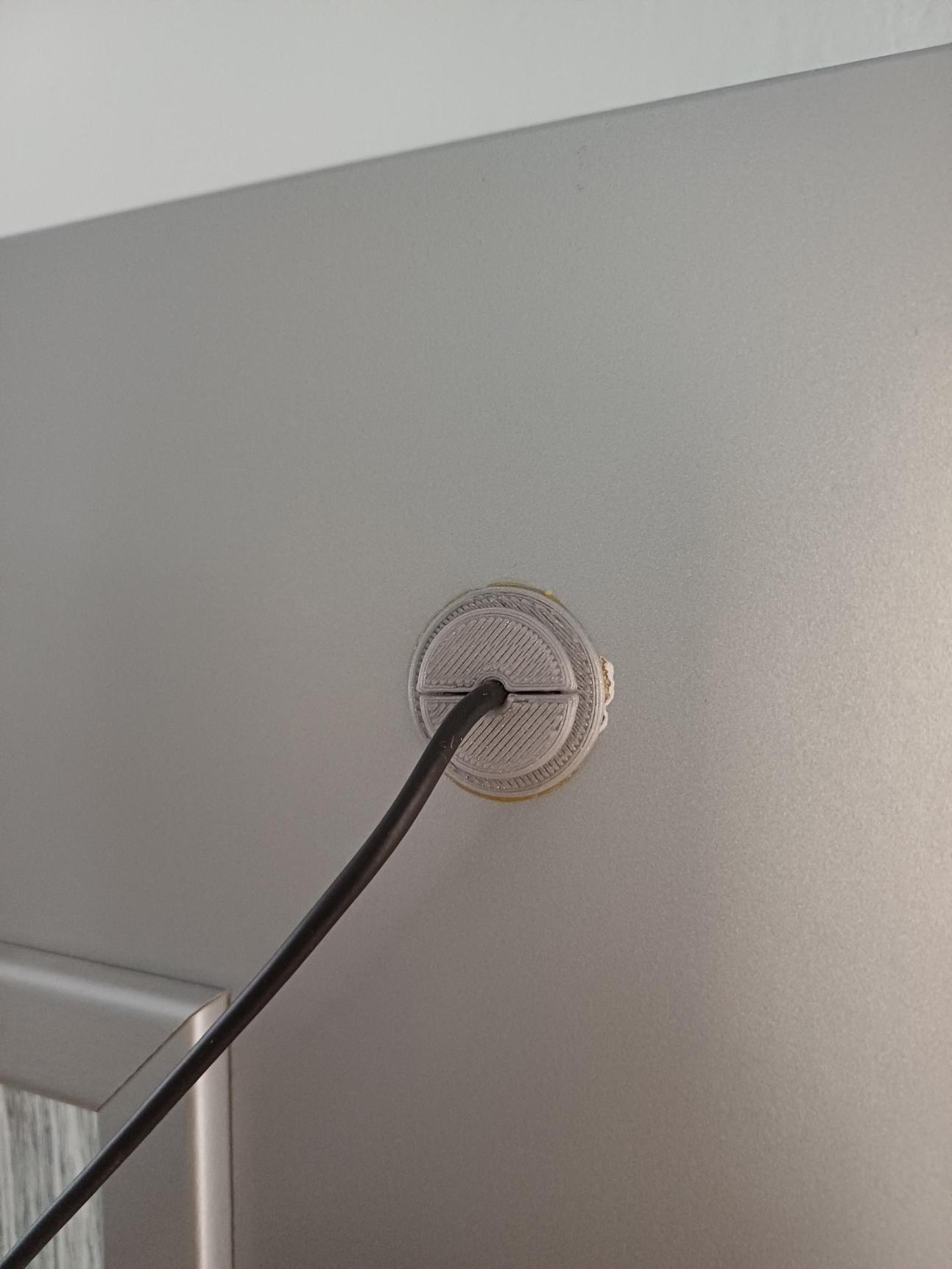 Single wire grommet — thumbnail 3