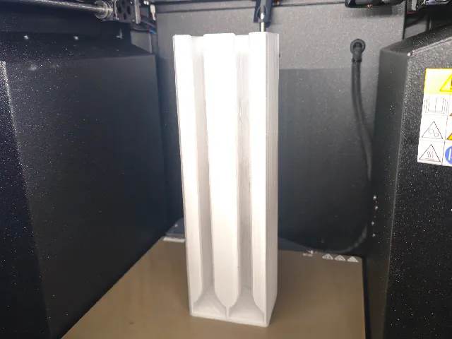 Daily contacts lens dispenser (Wall mountable)