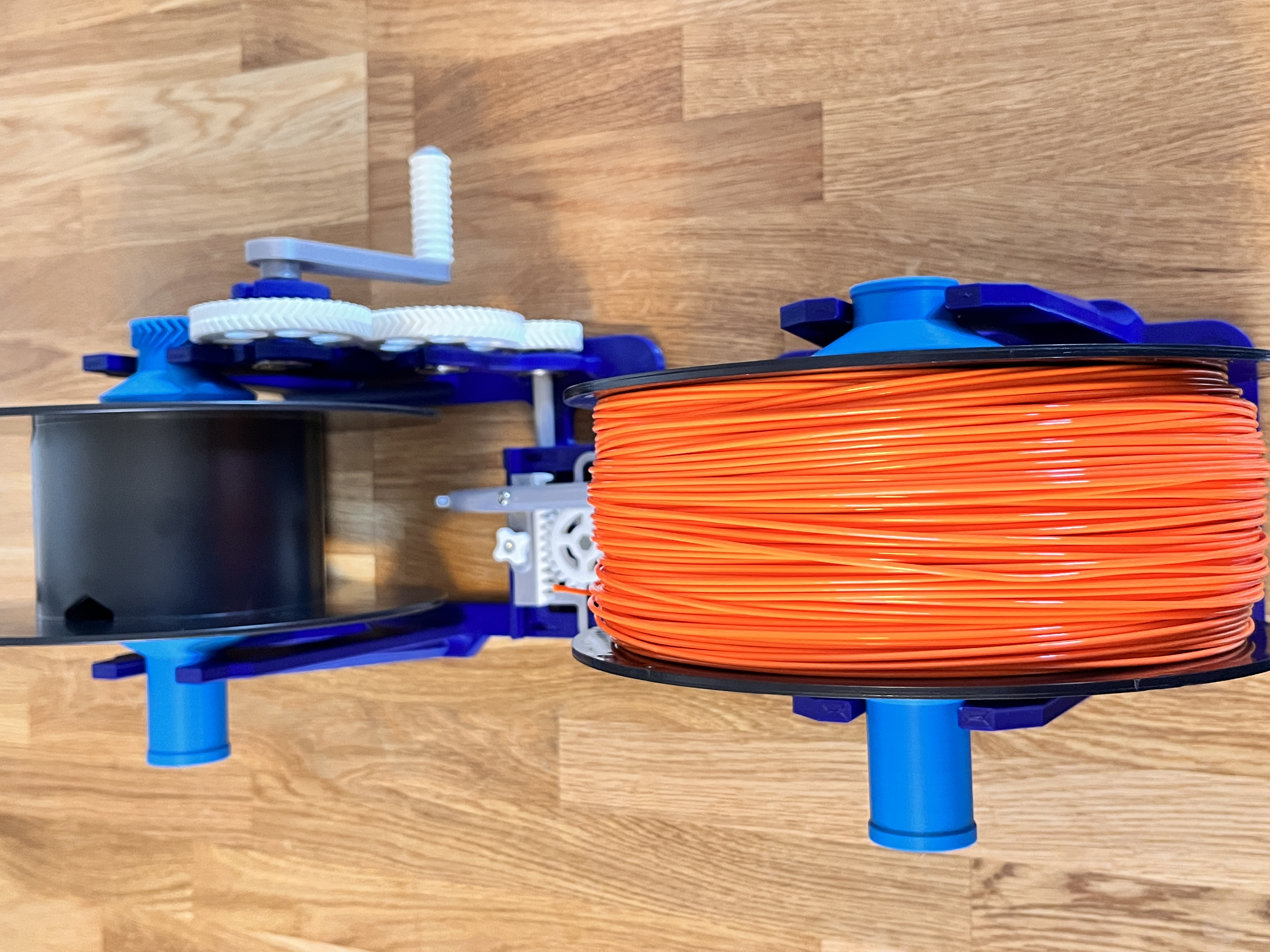 Universal Centering Cone Axles and Nuts for Bambu Lab Filament Spool Switcher & Winder — miniatura 5