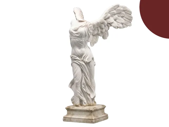 Winged Victory of Samothrace Statue