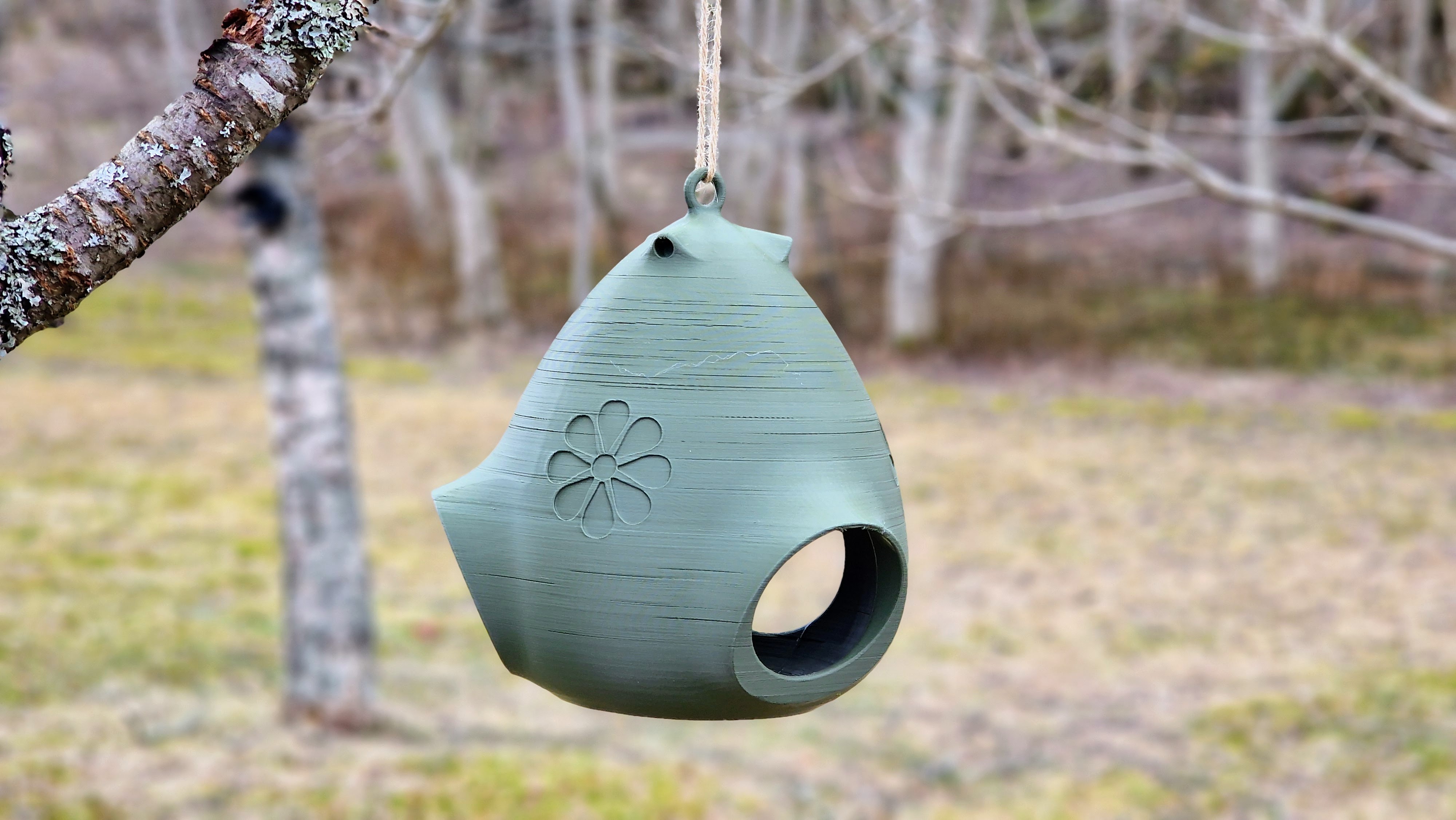 Tree-Mounted Triple-Port Bird Feeder