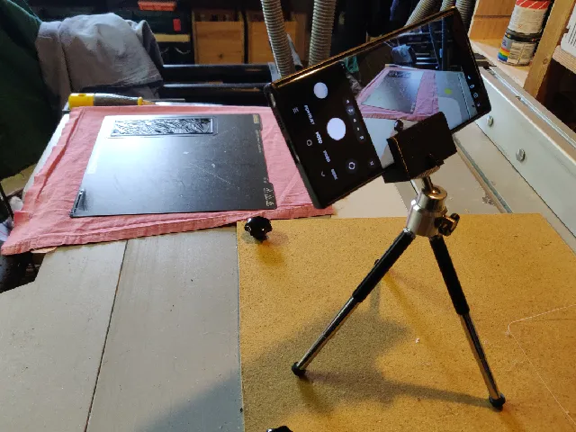 Simple mobile tripod mount