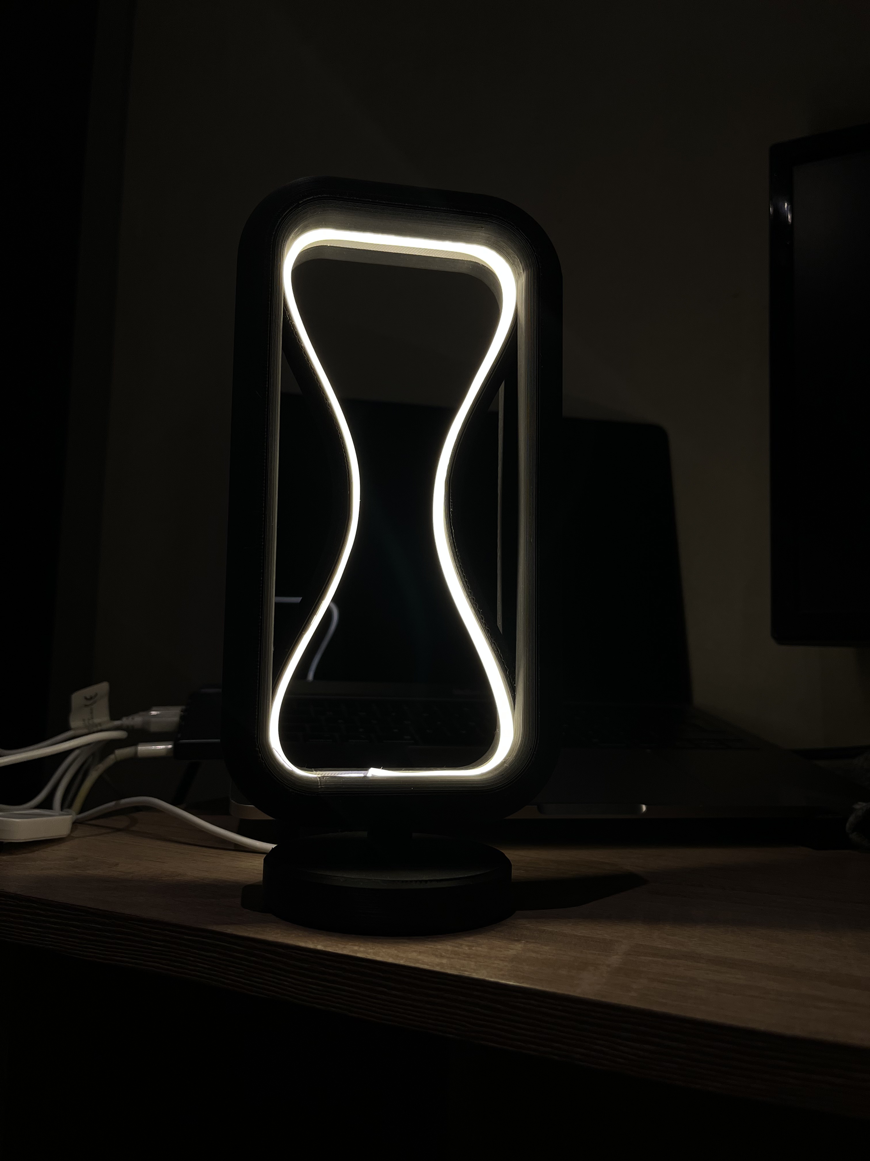 Lamp - Modern Aesthetic For Bedside or Office — miniatura 3
