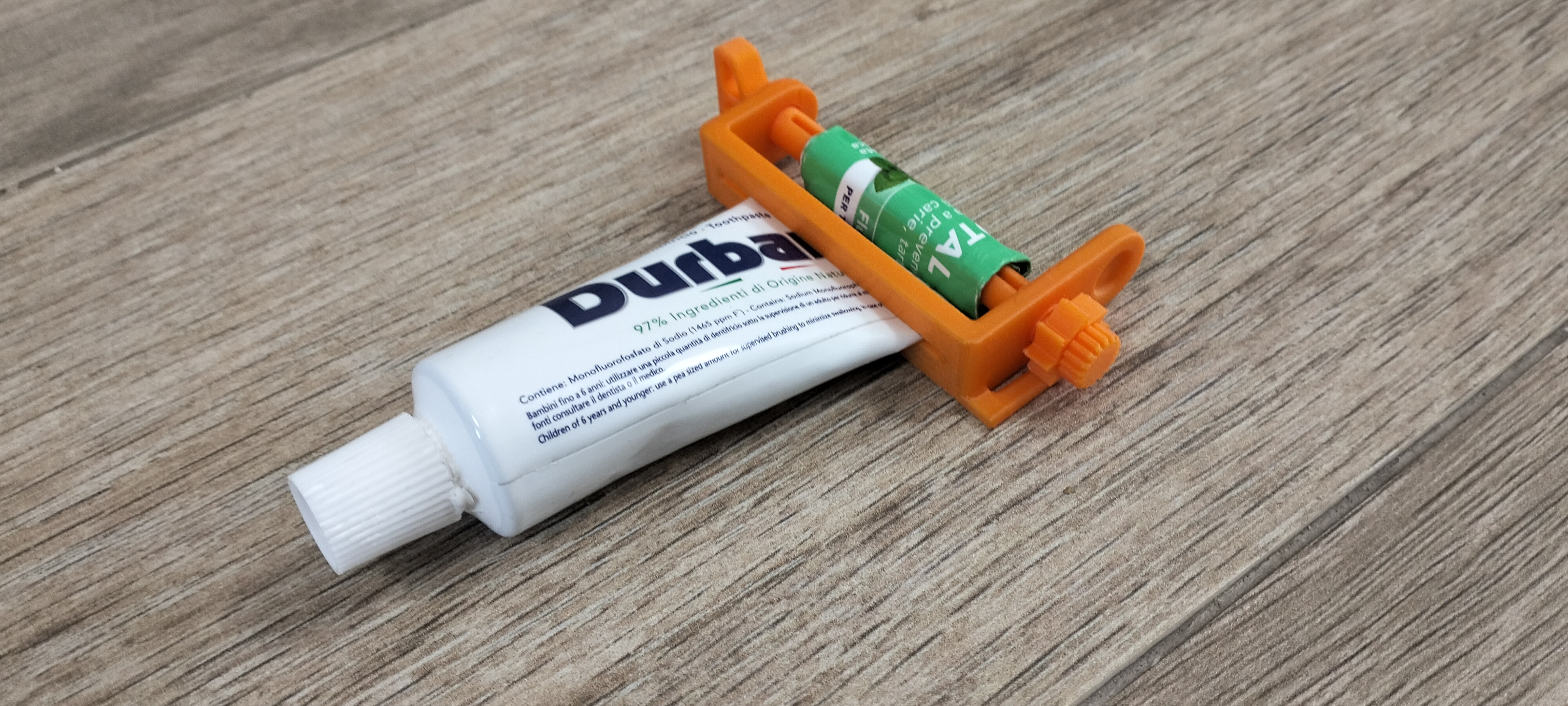 Toothpaste Squeezer V2