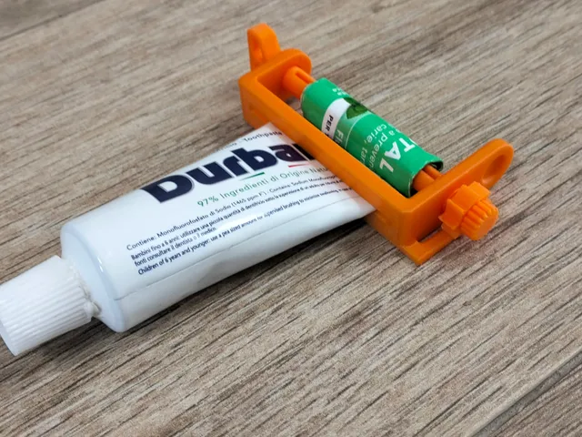 Toothpaste Squeezer V2