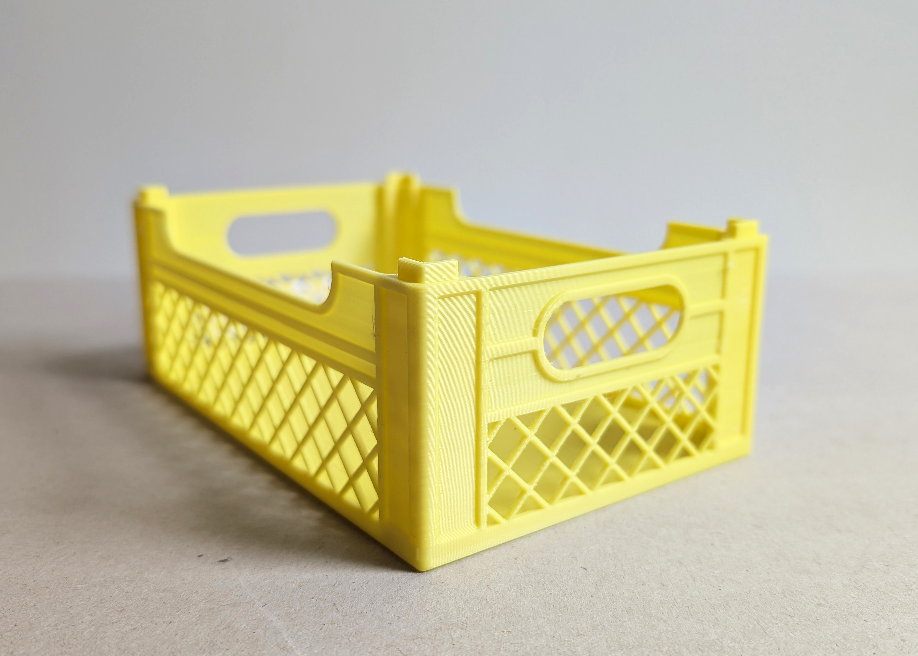 Stackable Crate (less material) | REMIX