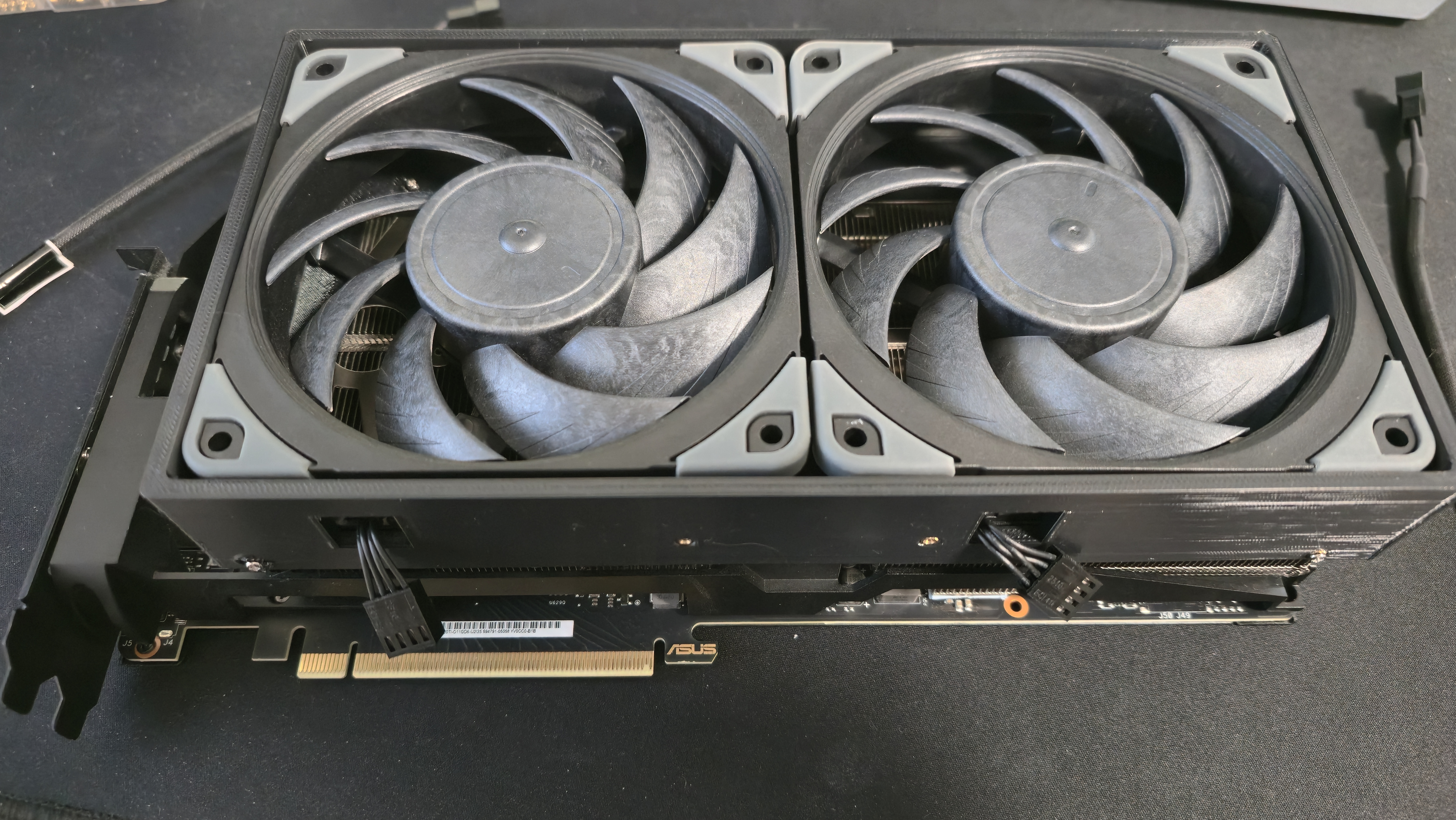ASUS ROG Strix GeForce RTX 2080 Ti Custom Fan Shroud