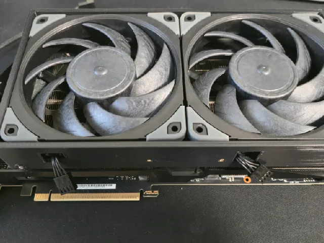 ASUS ROG Strix GeForce RTX 2080 Ti Custom Fan Shroud