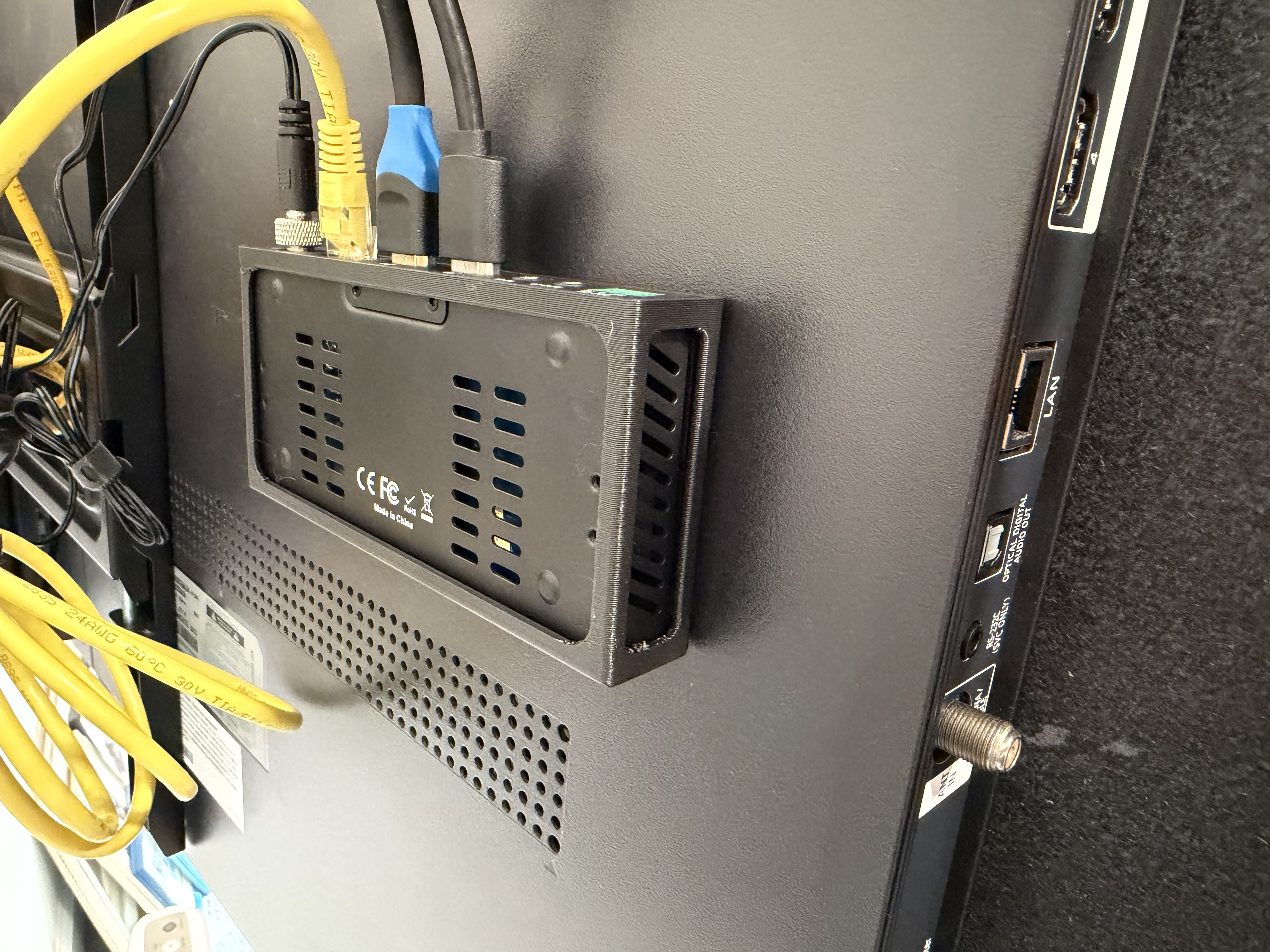 OREI HDMI Extender TV Mount