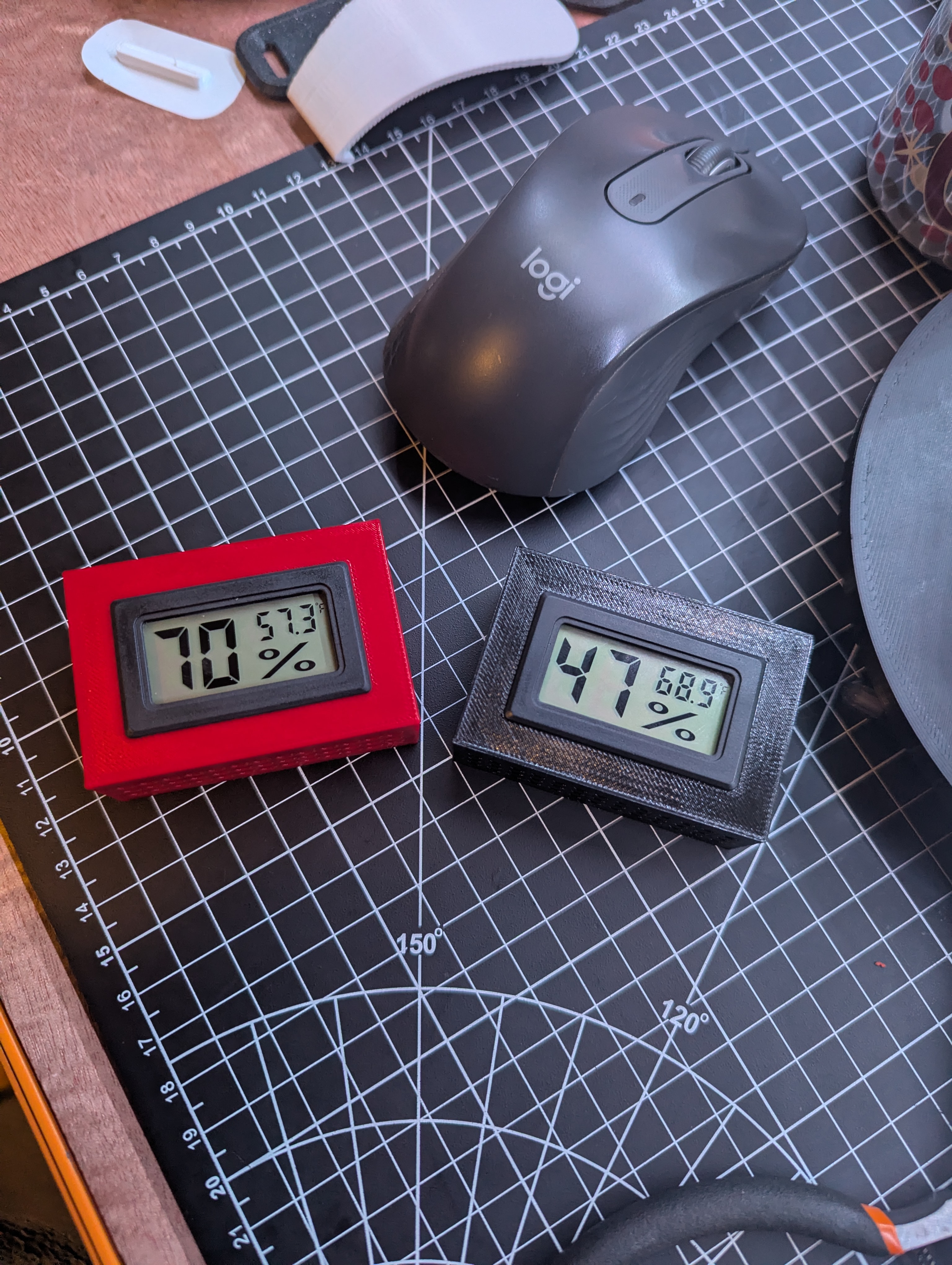 Hygrometer Case with Embedded Magnets