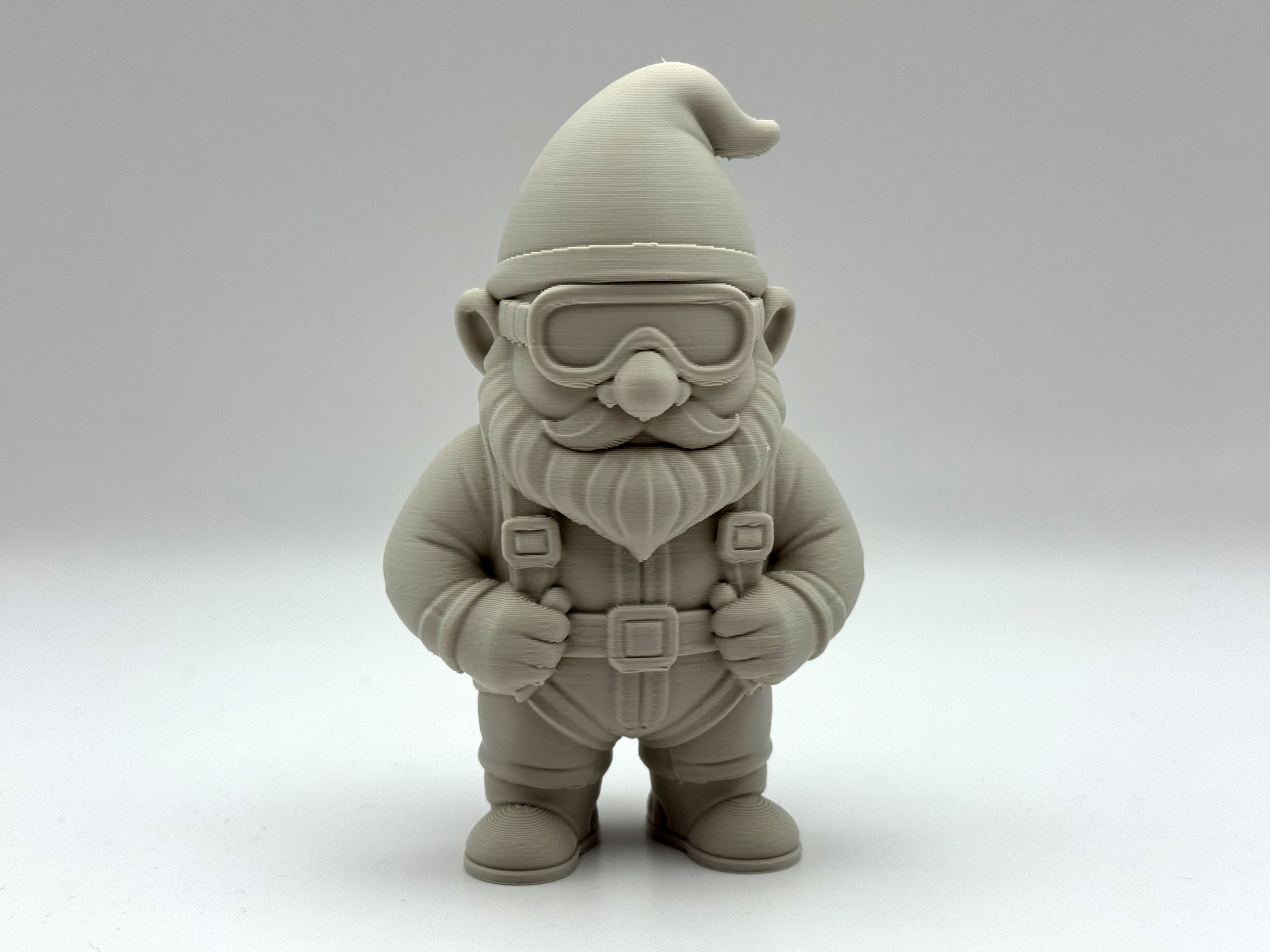Skydiver Gnome