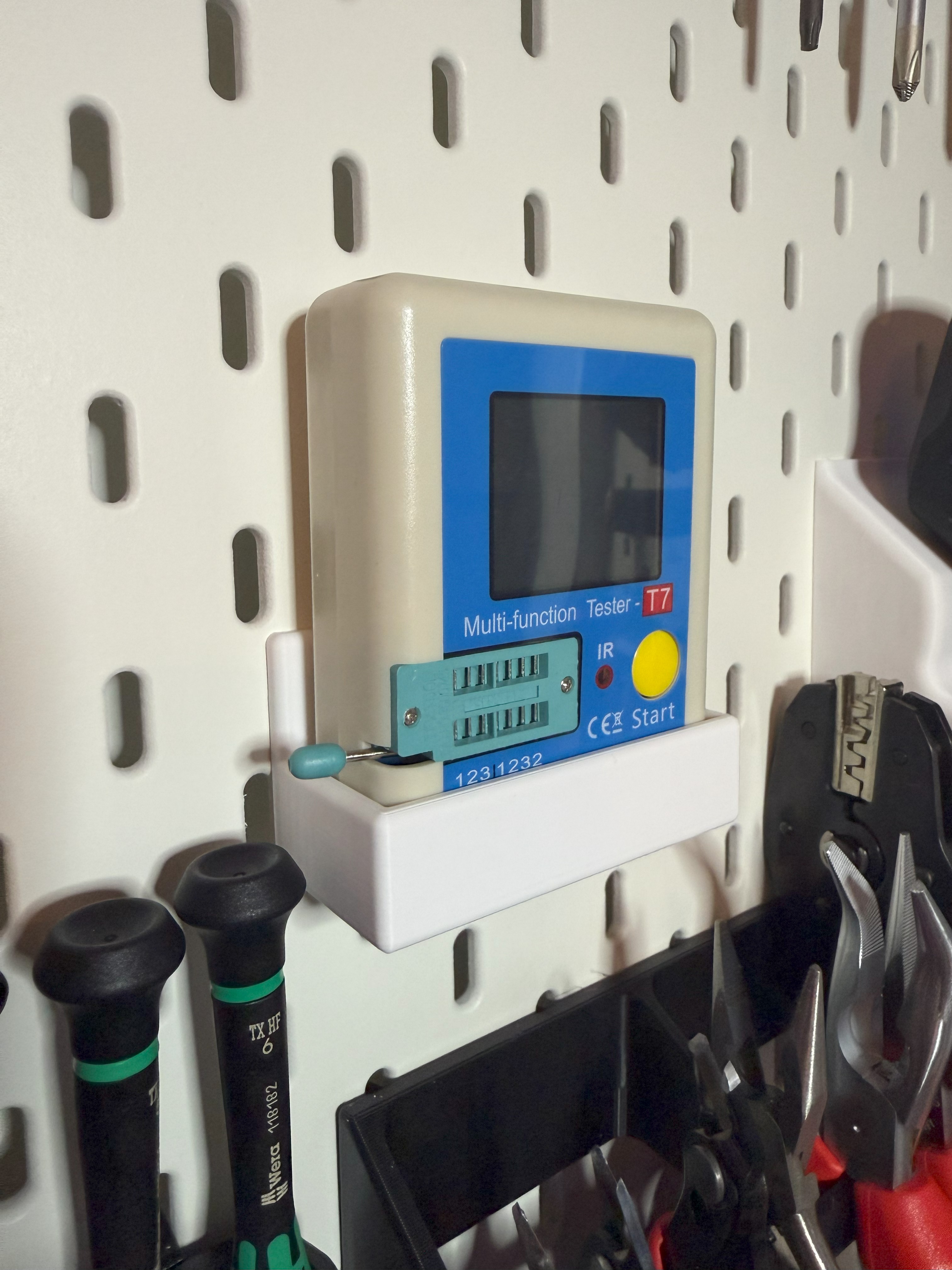 Skadis mount T7 Multifunction Tester