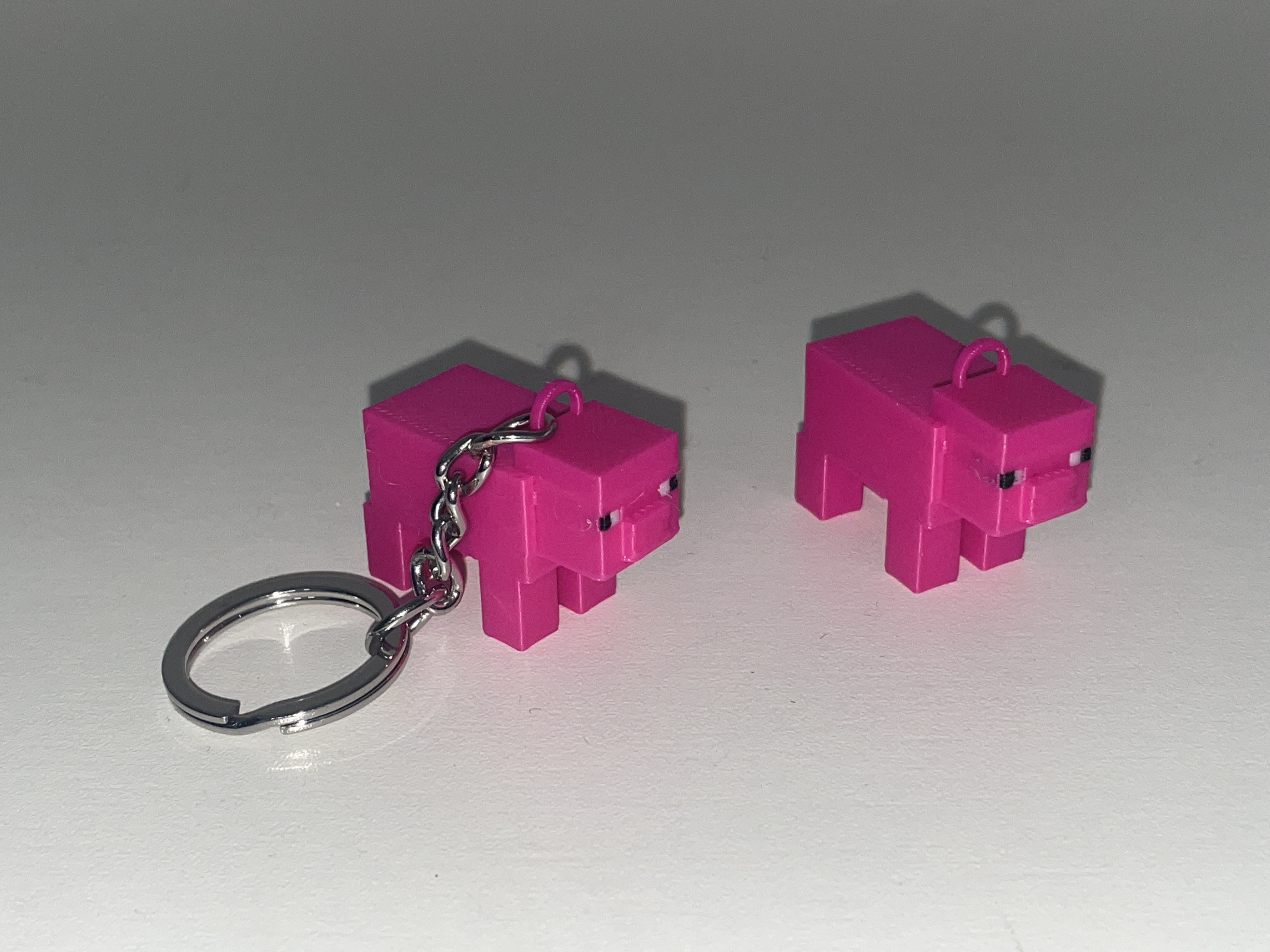 Miniatura 4 do modelo 3D Minecraft Pig Keychain