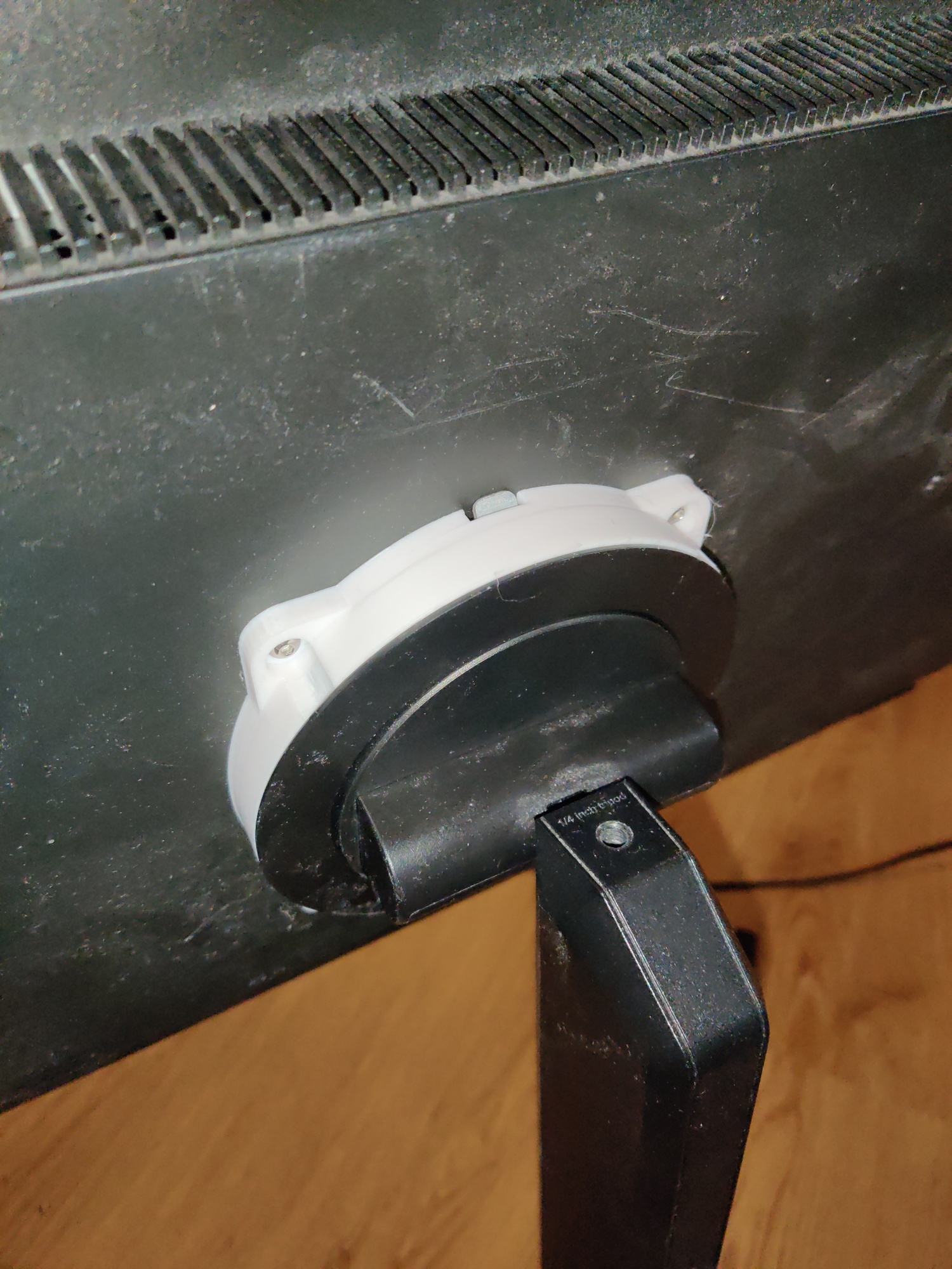 Acer monitor stand VESA adapter (round)