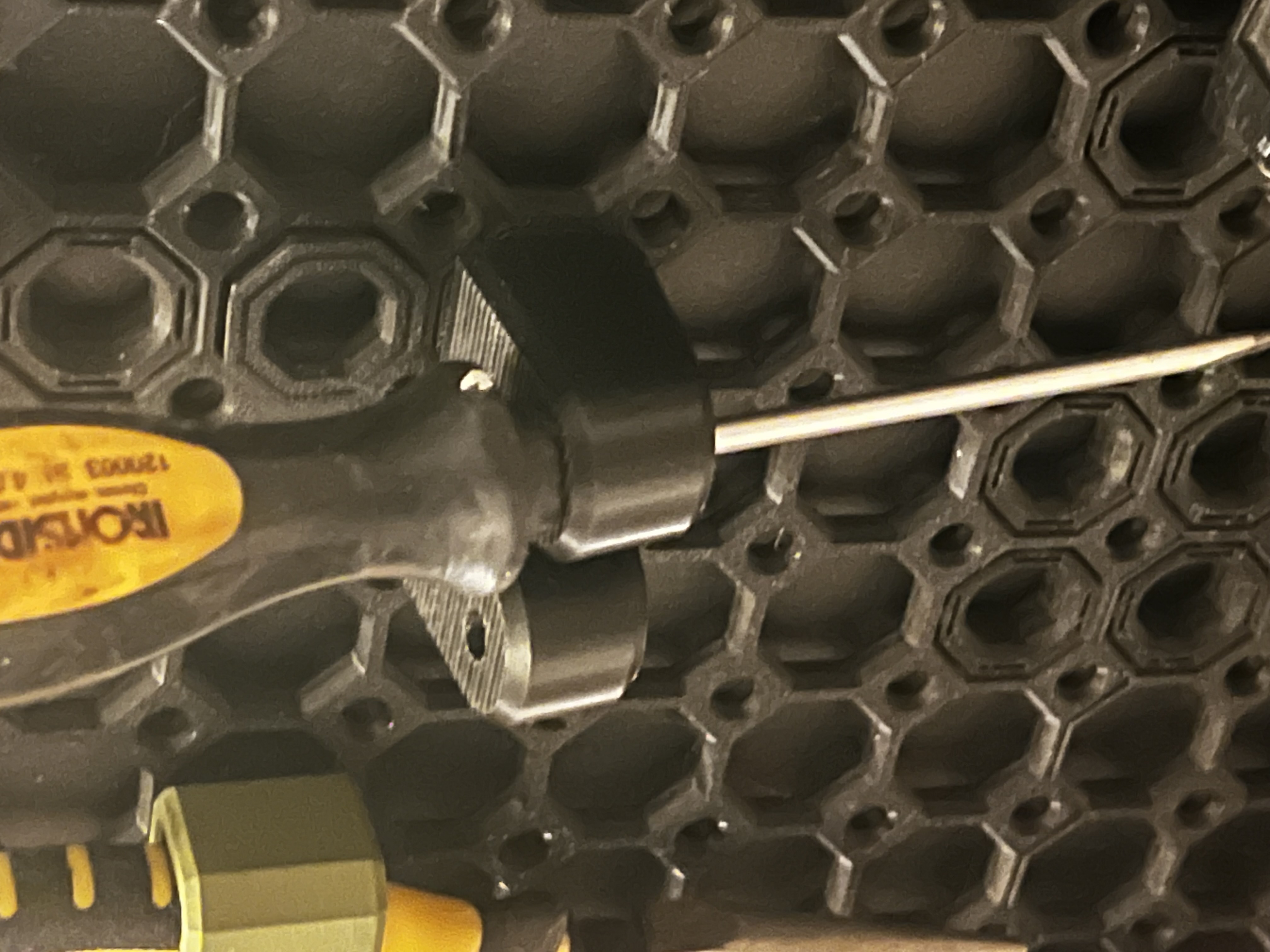 Multiboard Screwdriver Holder Push Fit Remix