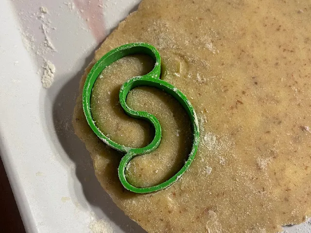 Remix Cookie Cutter / vanilla crescents cutter
