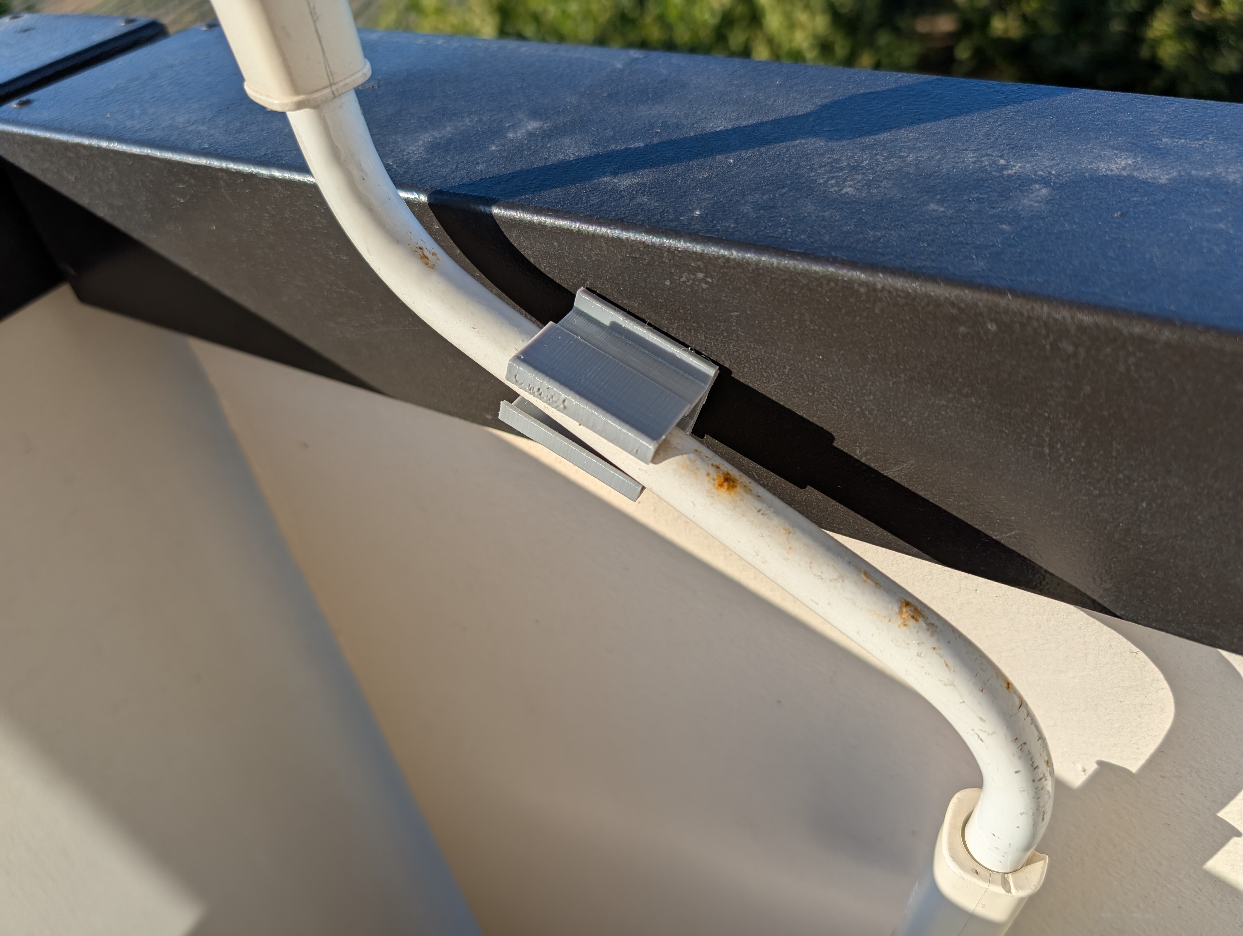 Clip Hook for Tent Handles and Pipes