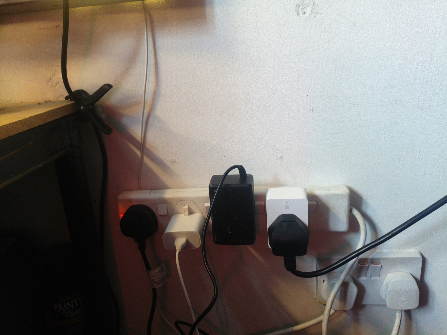 Extension Lead Wall-Mount, No Screws Needed! — miniatura 2