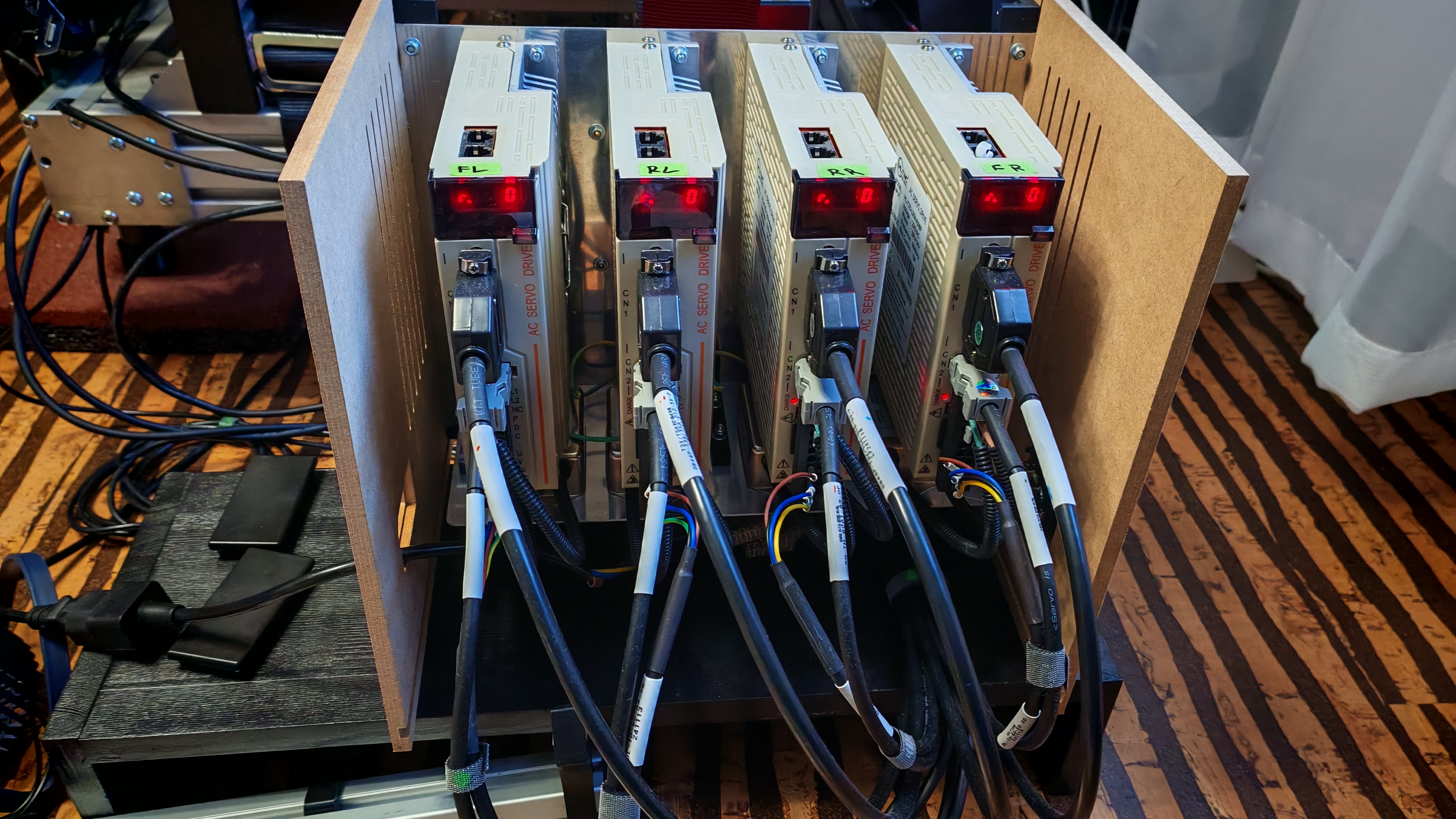 Miniatura 4 do modelo 3D Servo Linear Actuator for Motion Platforms
