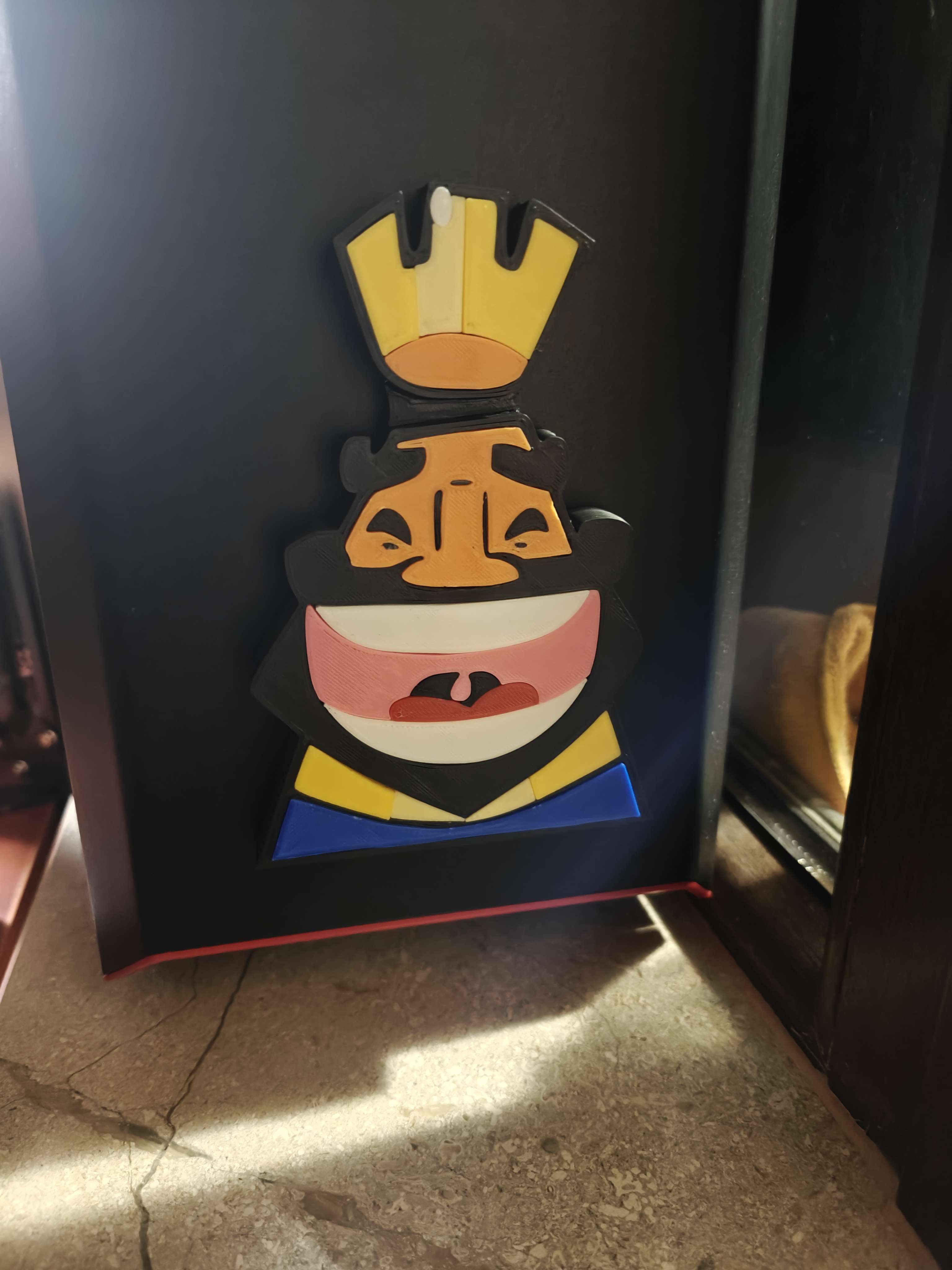 Clash Royale Laughing King Emote - Magnetic Display Piece
