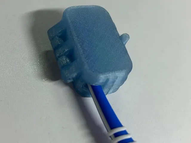 Toothbrush travel case (Perfect fit and editable!)