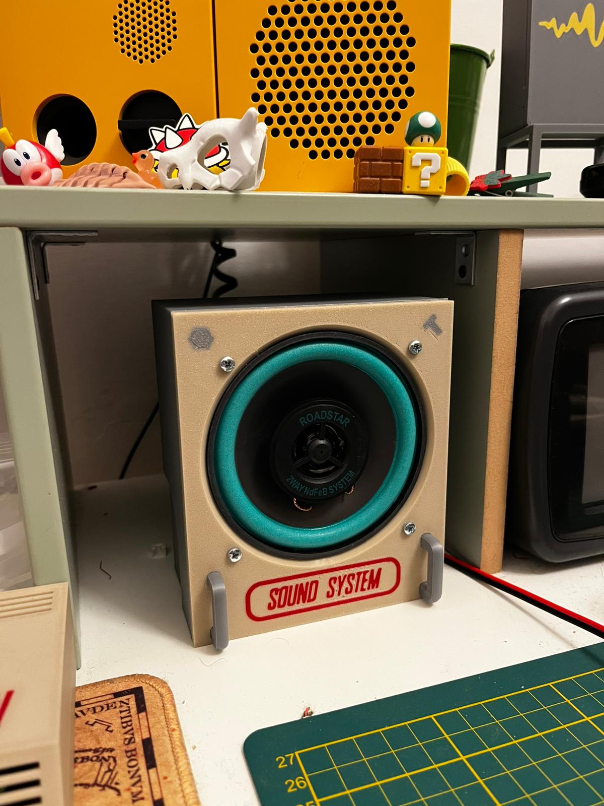 4'' retrò speaker - hackerman nintendo vibes