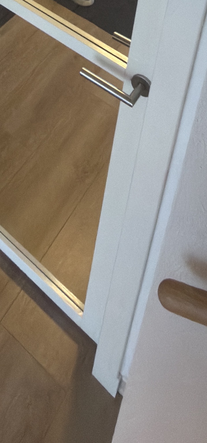 Wall plinth modular