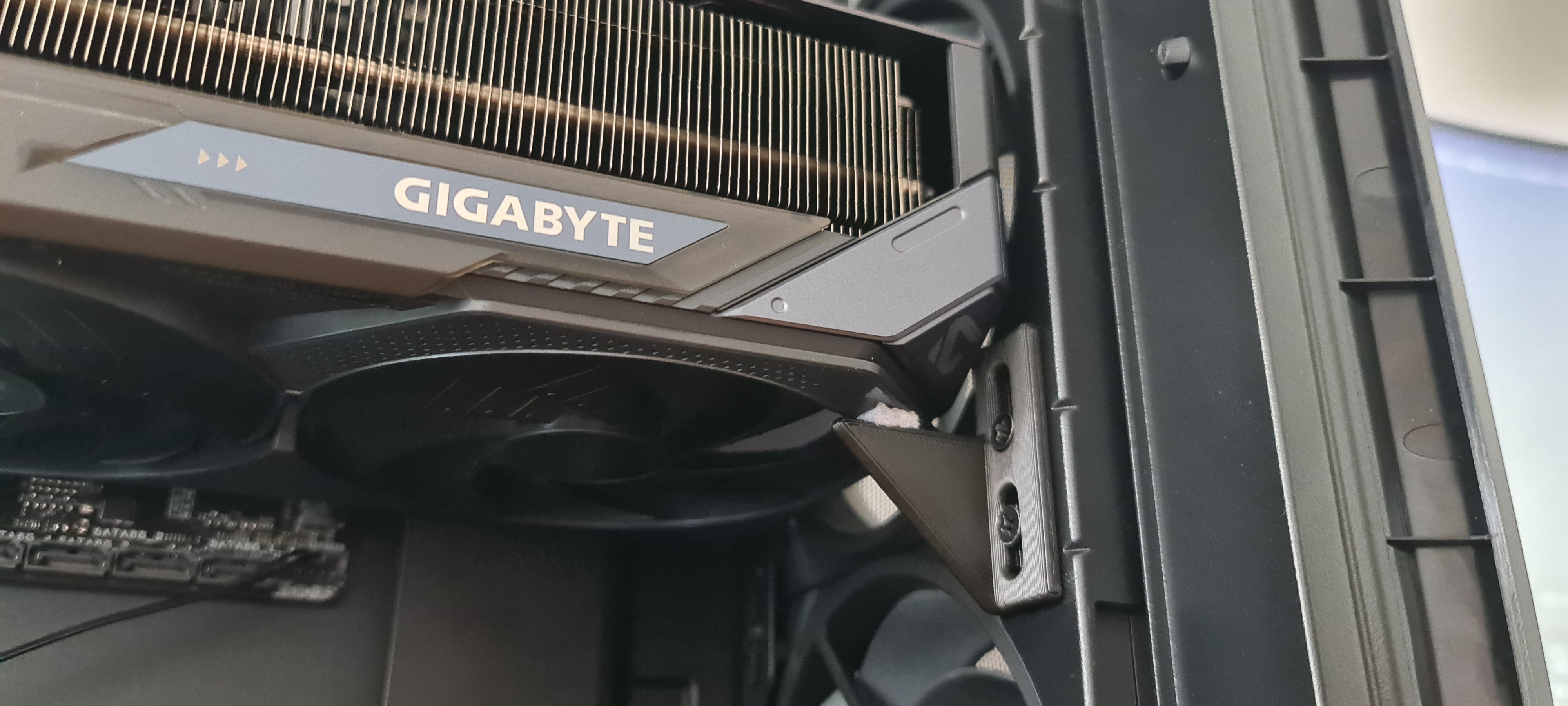 Miniatura 2 do modelo 3D Meshify 3 - GPU Holder / Stand
