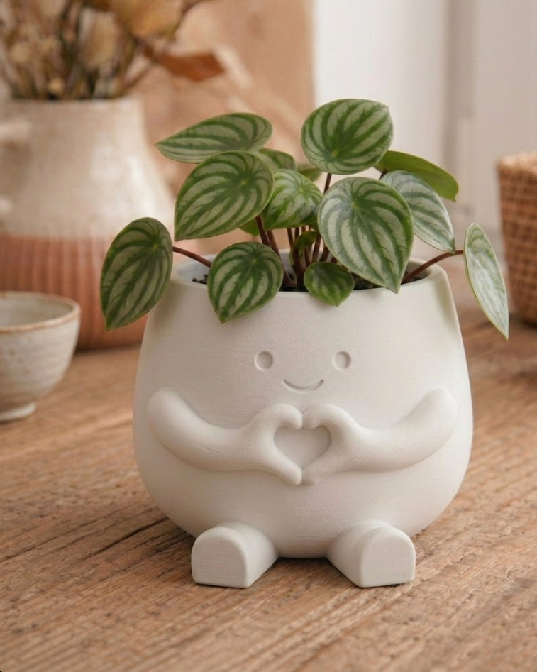 3D модель Hearty Pot — 3D-друкований кашпо з руками-серцем | Декор для дому Львів — 3D друк Львів