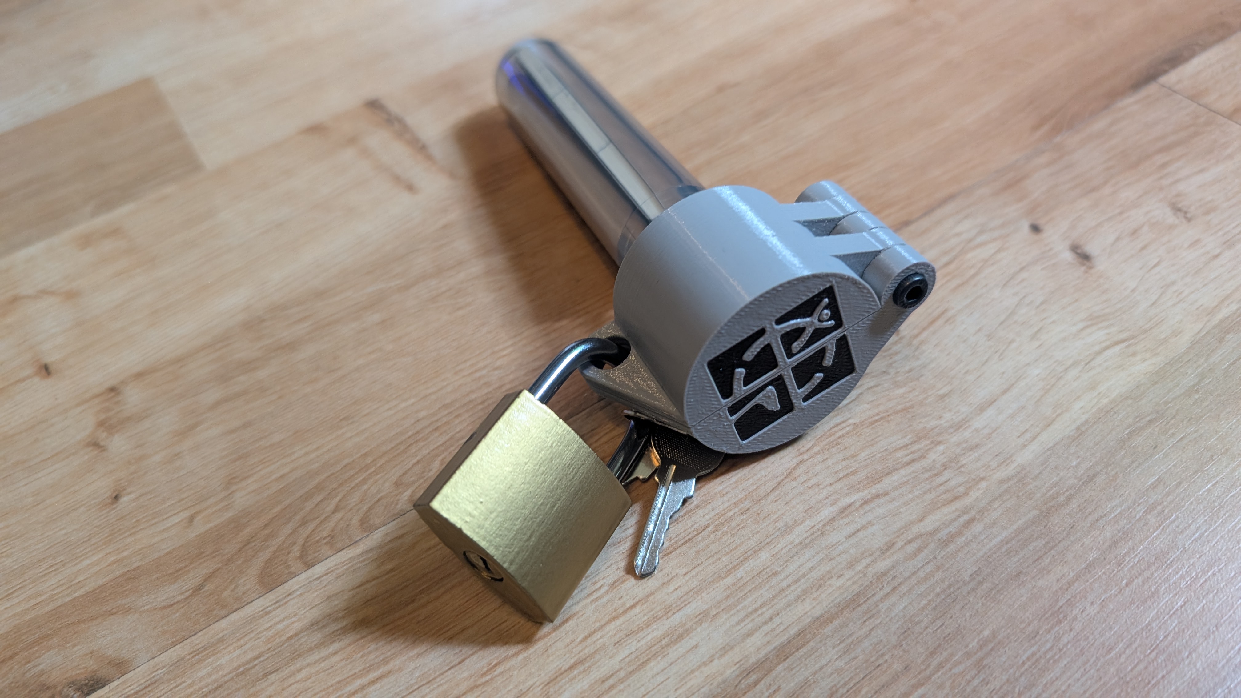 Geocaching PETLock for PET preforms (PETling)