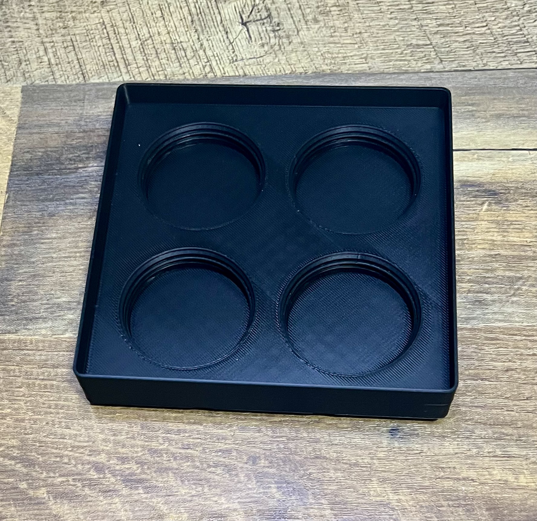 Gridfinity holder for 50% sized Knurled Stackables