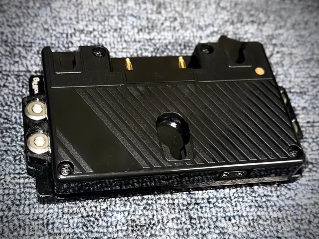Gold Mount Back Plate to Camera Cheese Plate