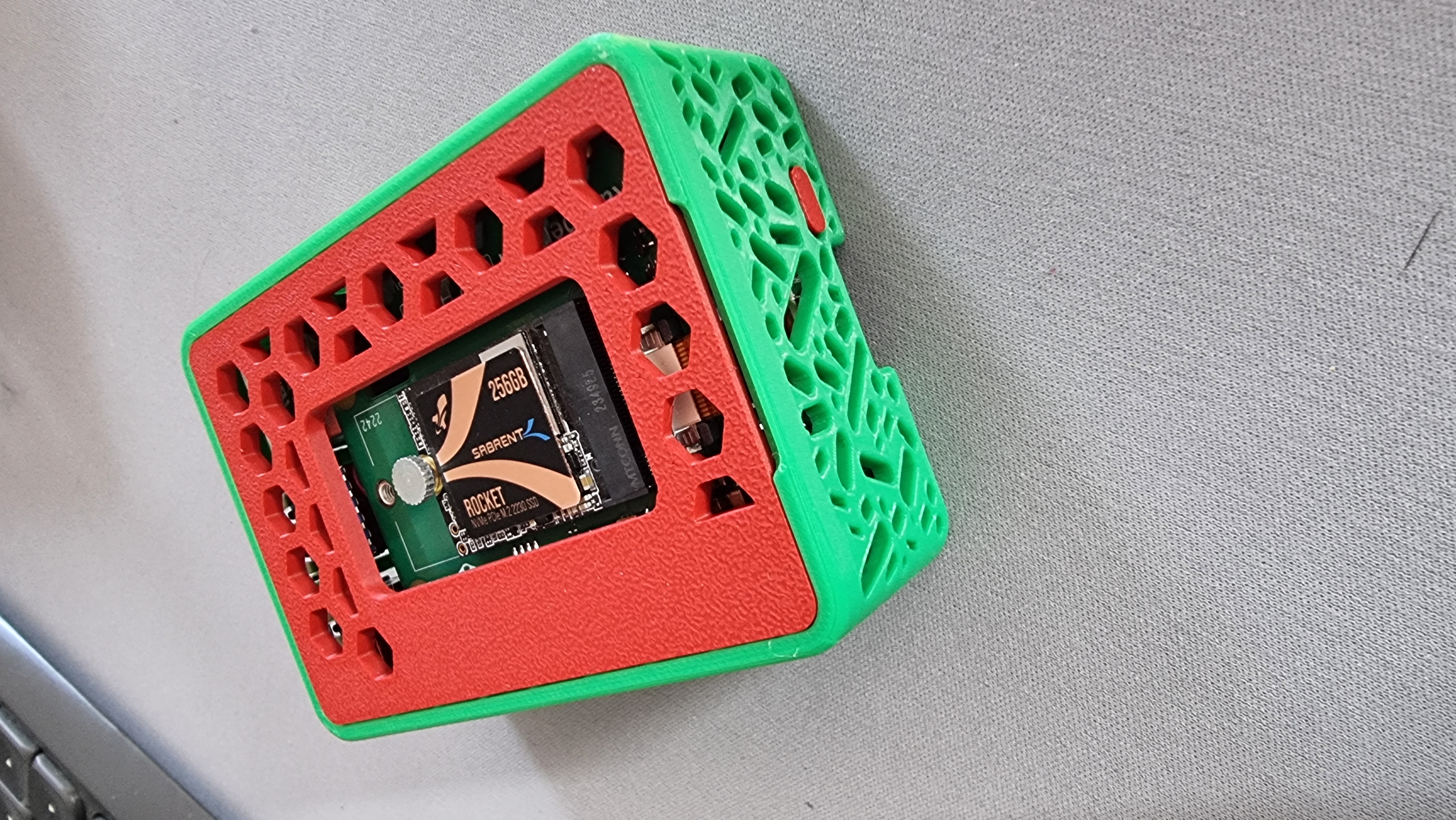 PI 5 case with official Raspberry M.2 Hat+