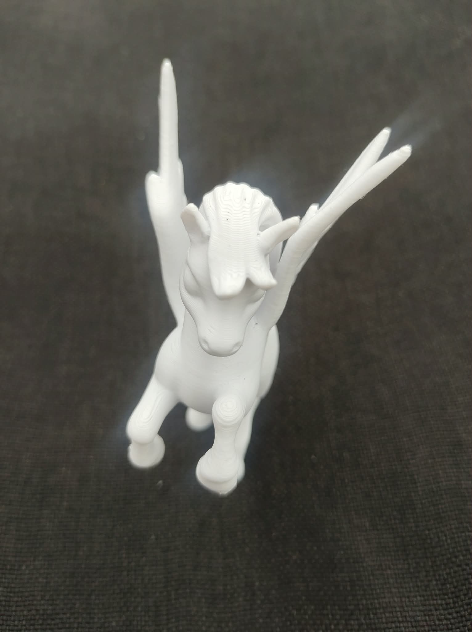Alicorn - Winged Unicorn Magical Fantasy Cartoon Figurine — miniatura 3