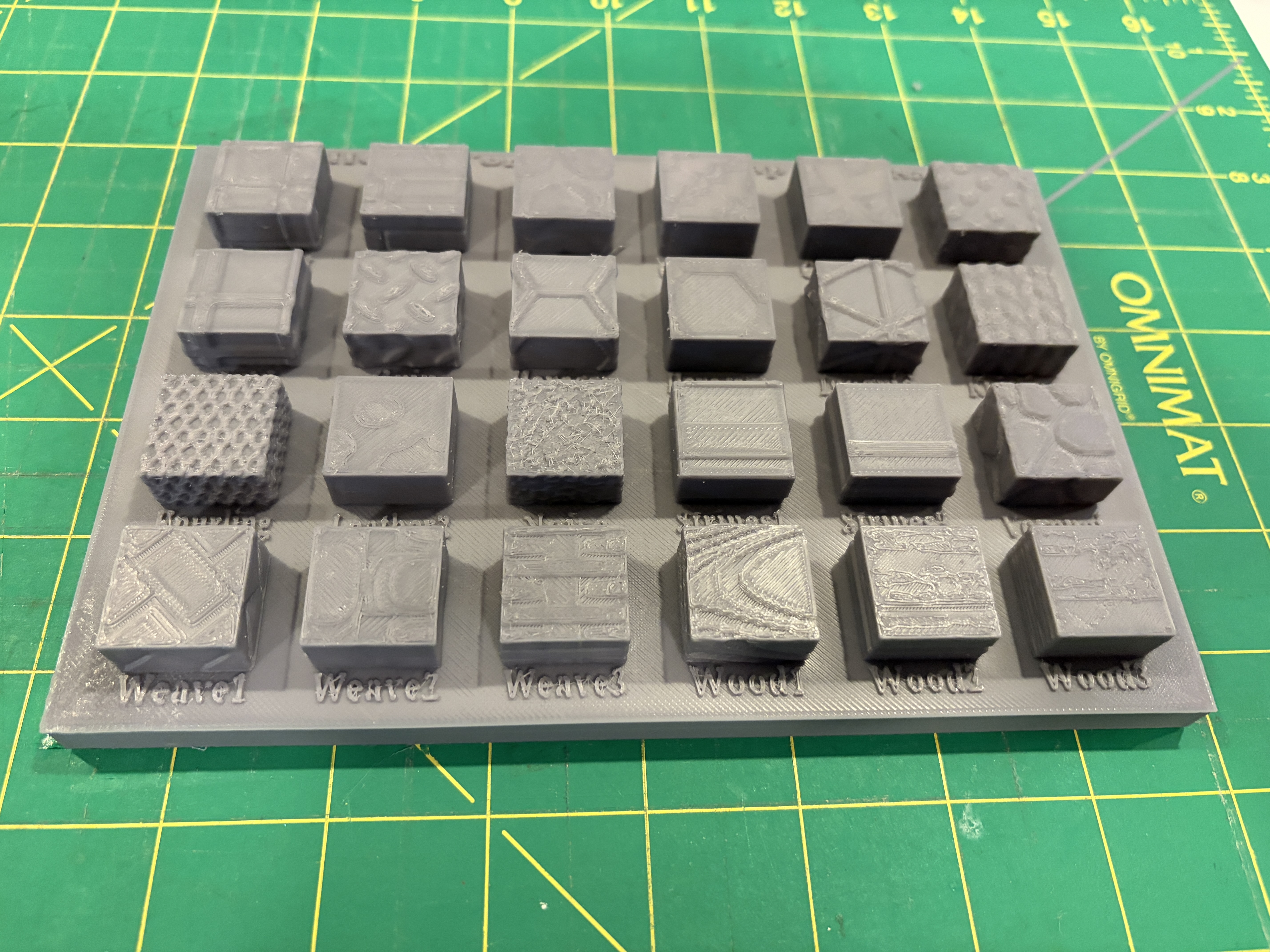 Bump Mesh Sampler Plate