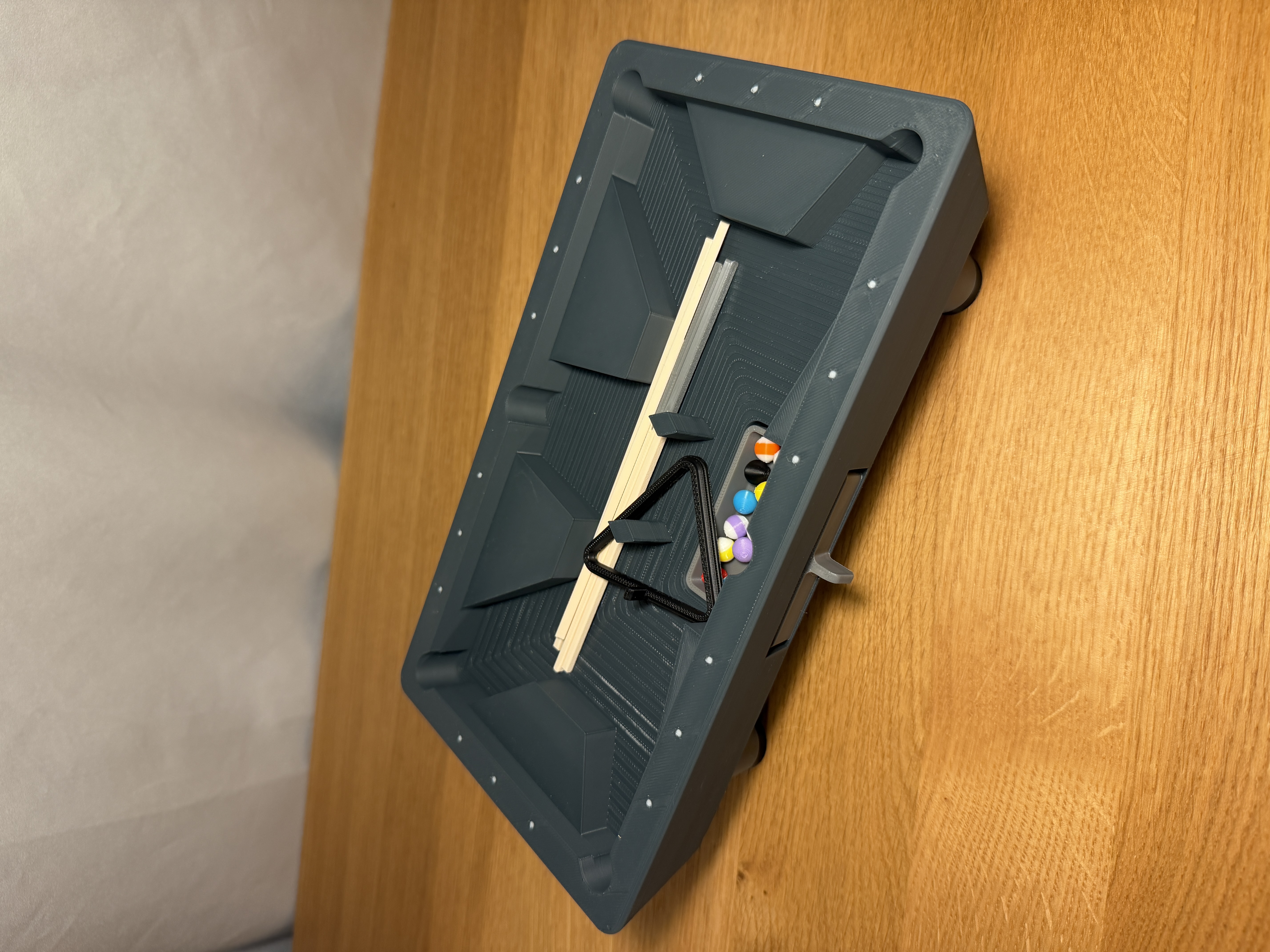 Miniatura 6 do modelo 3D Mini Tabletop Pool Table