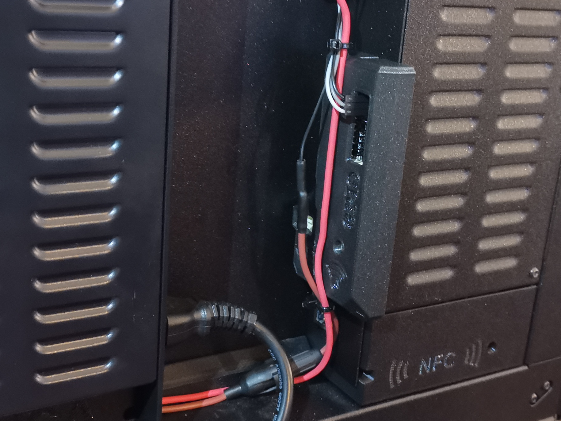 Prusa Core One Wifi and GPIO Hackerbaord Cover: Remix with zip tie loops