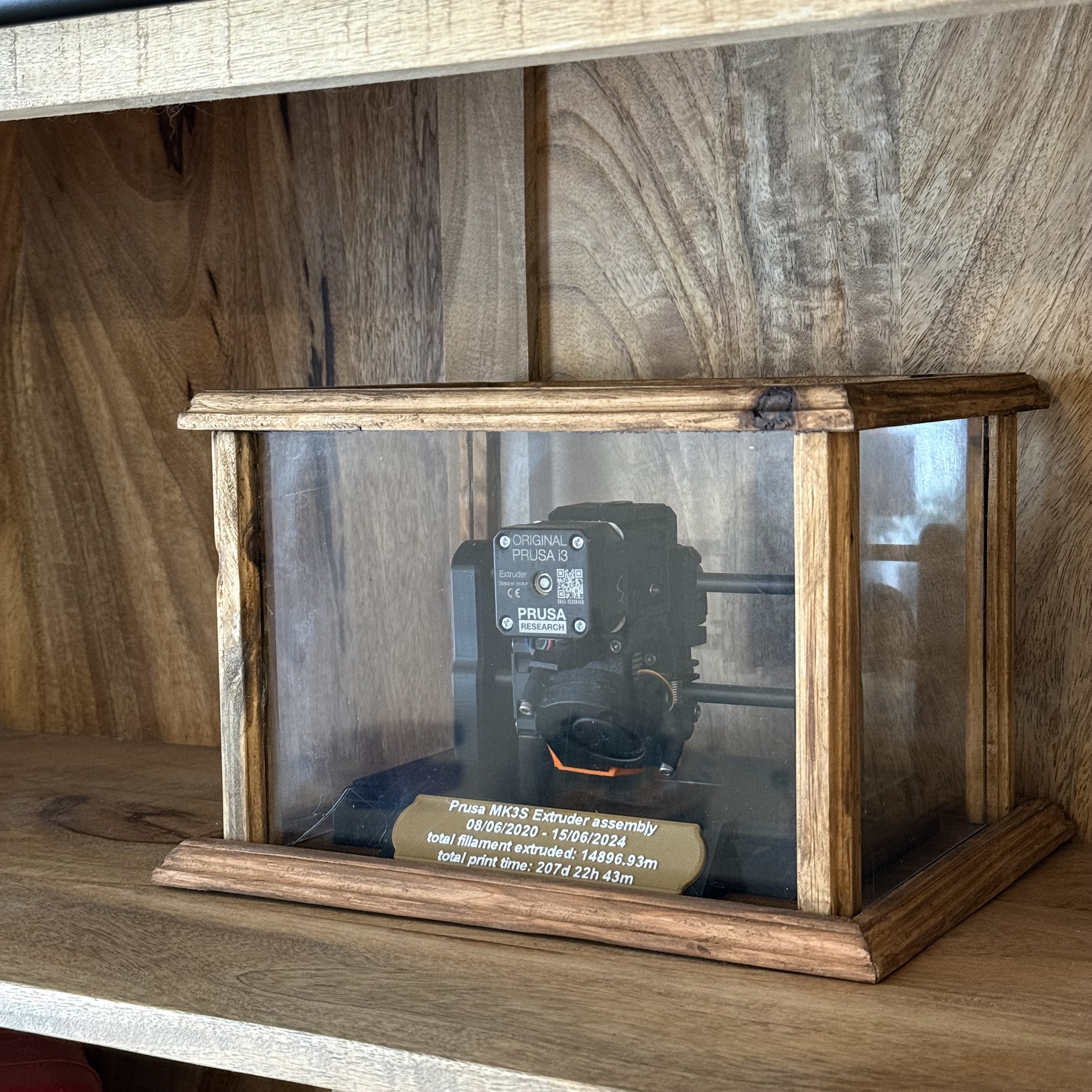 Prusa MK3S Extruder Memorial Display