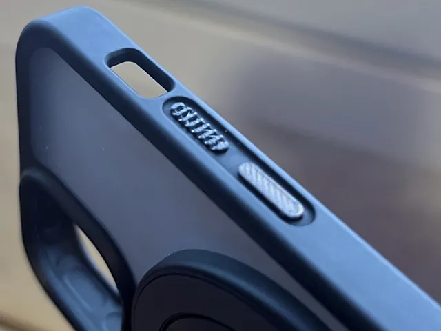 Torres Guardian-Mag iphone case short buttons
