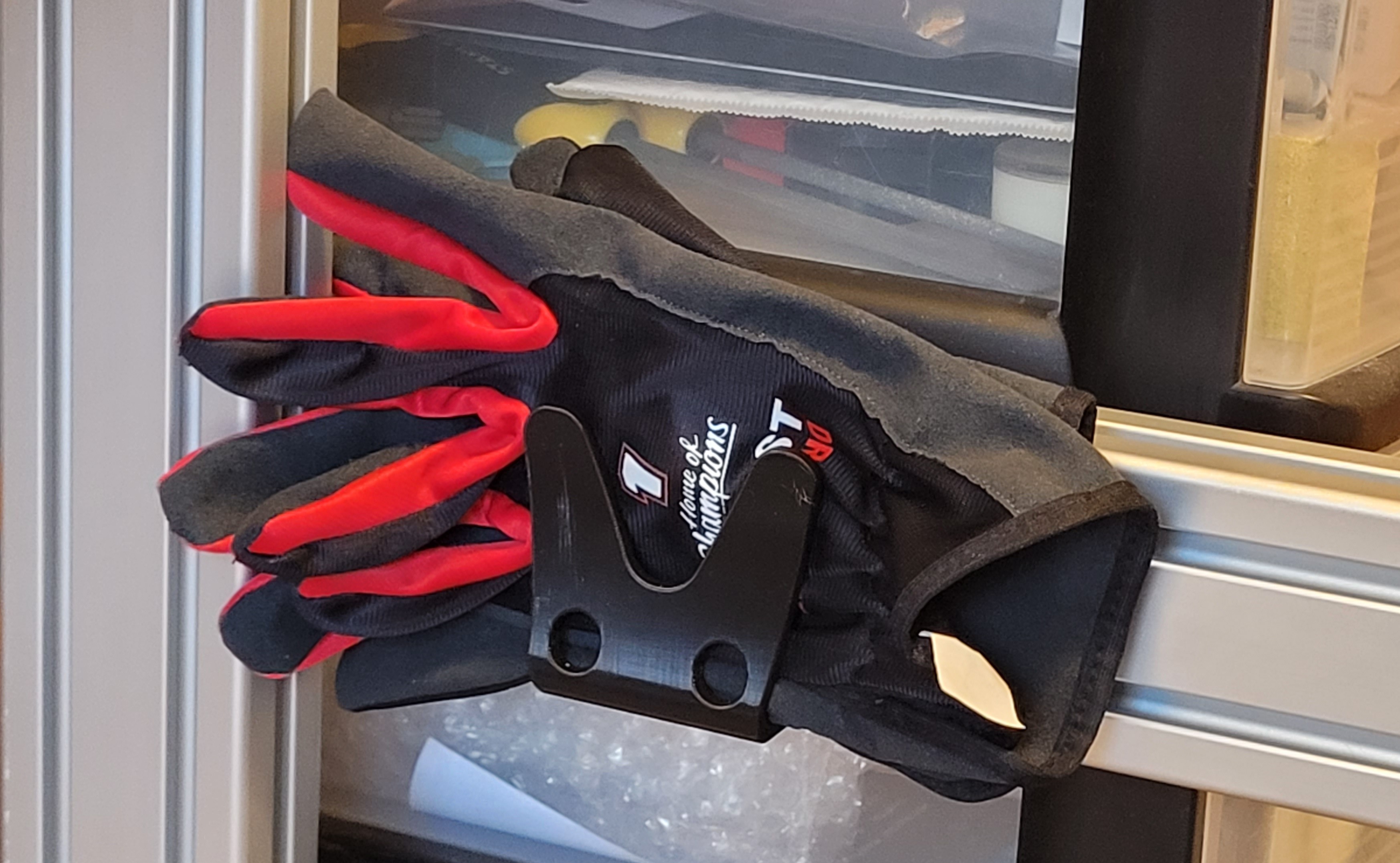 Sim racing glove holder for 8020 aluminum rig